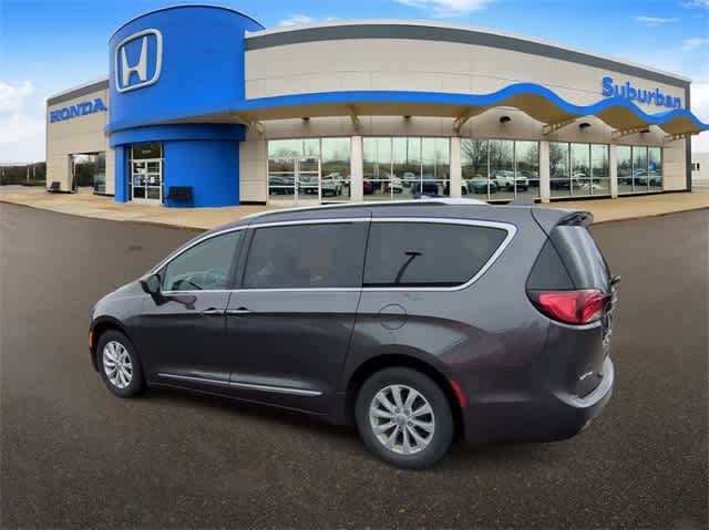 2018 Chrysler Pacifica Touring 6