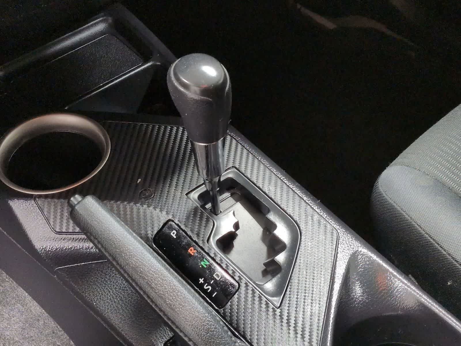 Thumbnail: 2015 Toyota RAV4 - 31