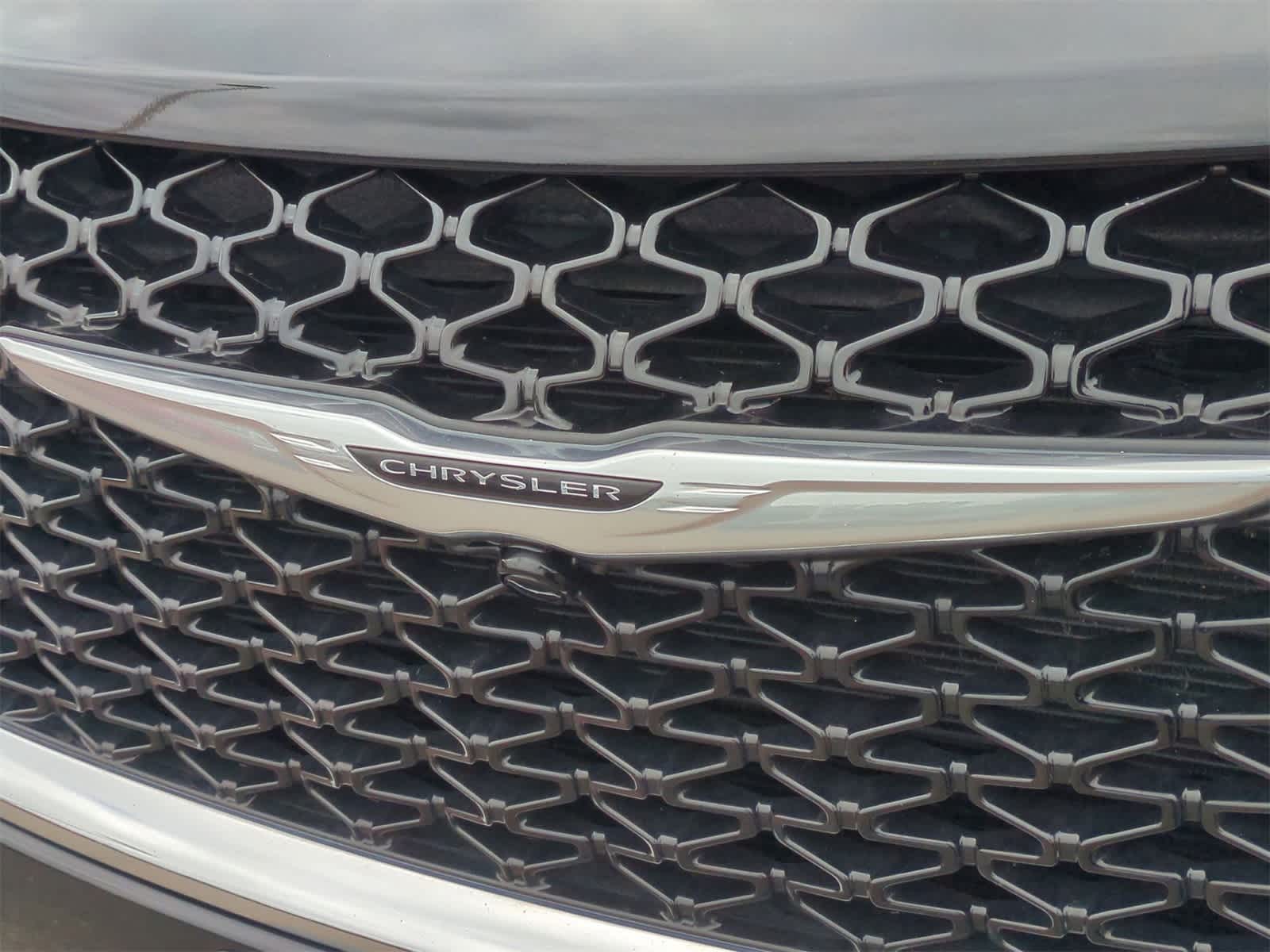 Thumbnail: 2024 Chrysler Pacifica - 12