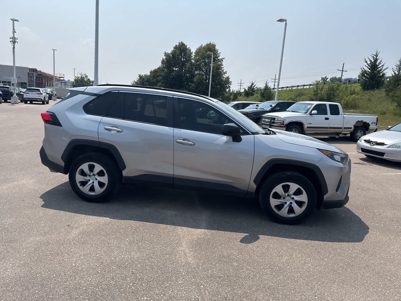 Thumbnail: 2019 Toyota RAV4 - 10