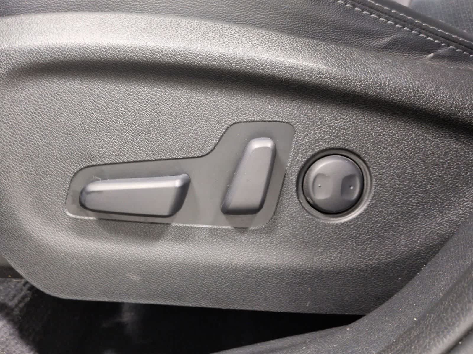 Thumbnail: 2019 Kia Sorento - 18