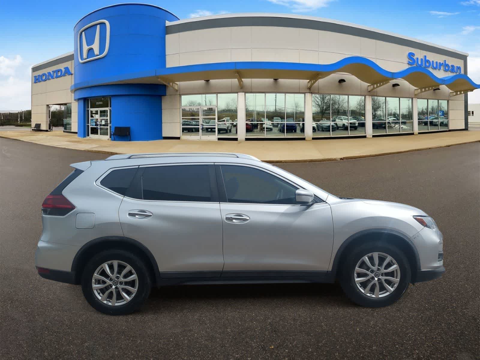 Thumbnail: 2018 Nissan Rogue - 9