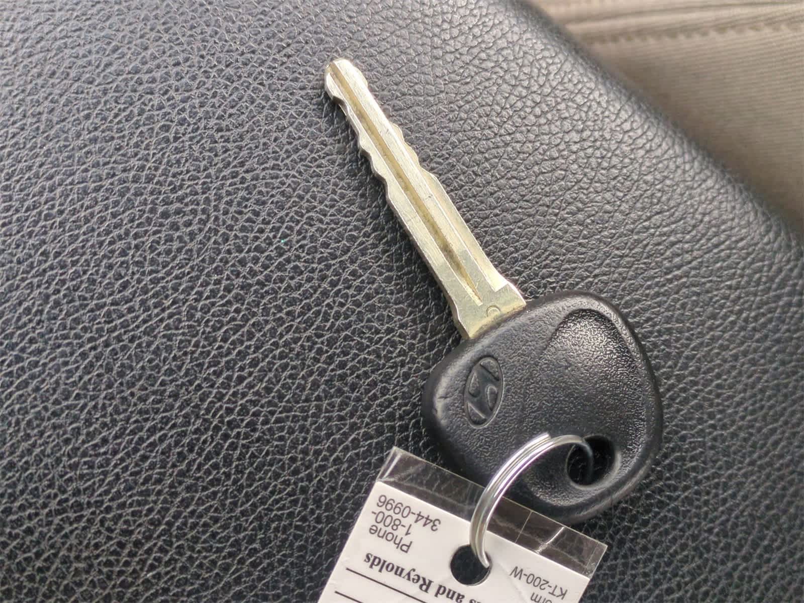 Thumbnail: 2015 Hyundai Elantra - 32