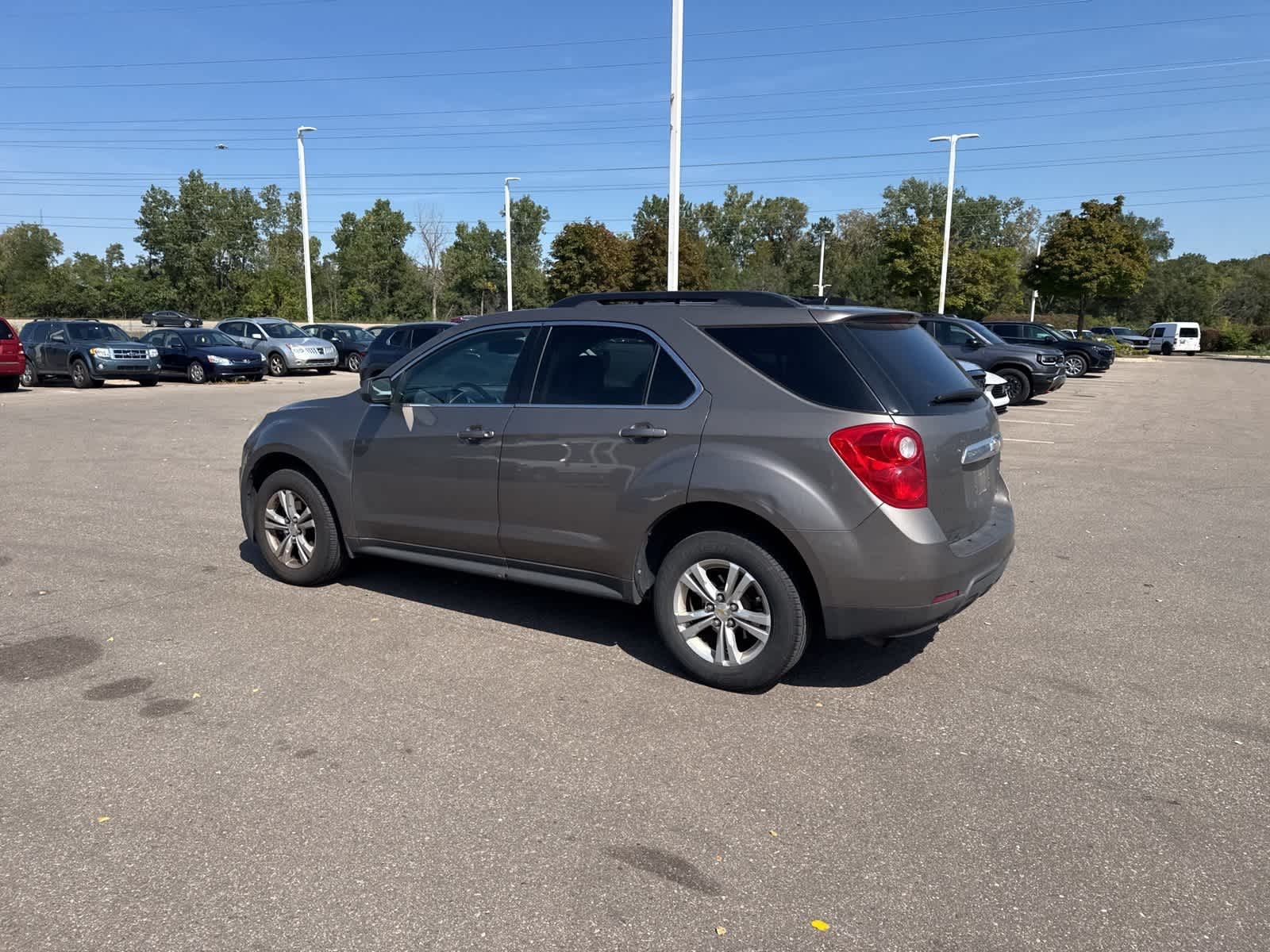 Thumbnail: 2011 Chevrolet Equinox - 20