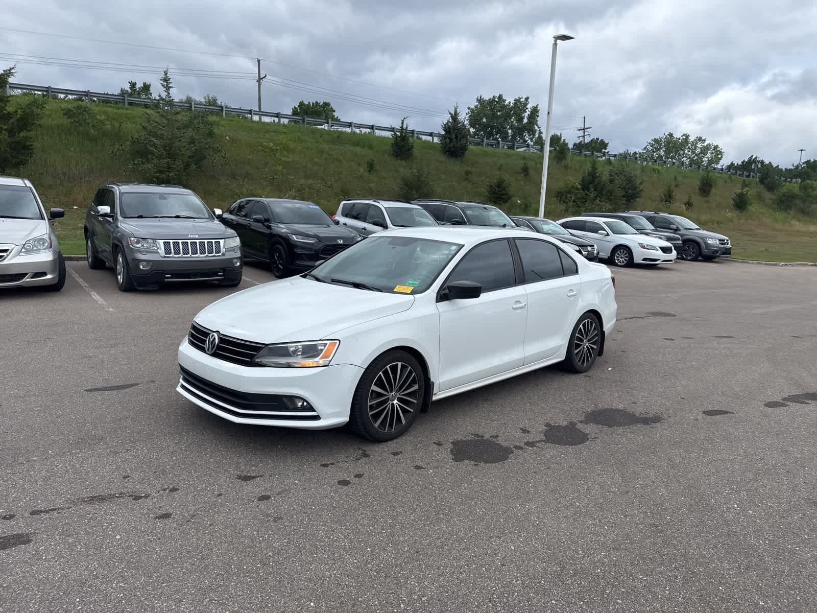 Thumbnail: 2016 Volkswagen Jetta - 1