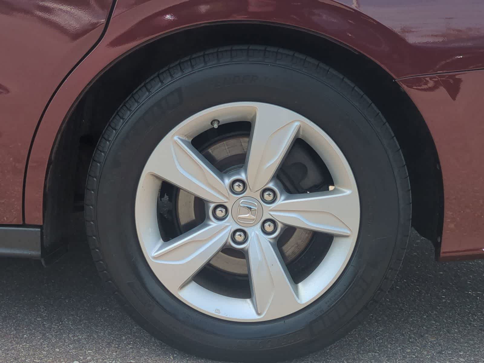 Thumbnail: 2019 Honda Odyssey - 14