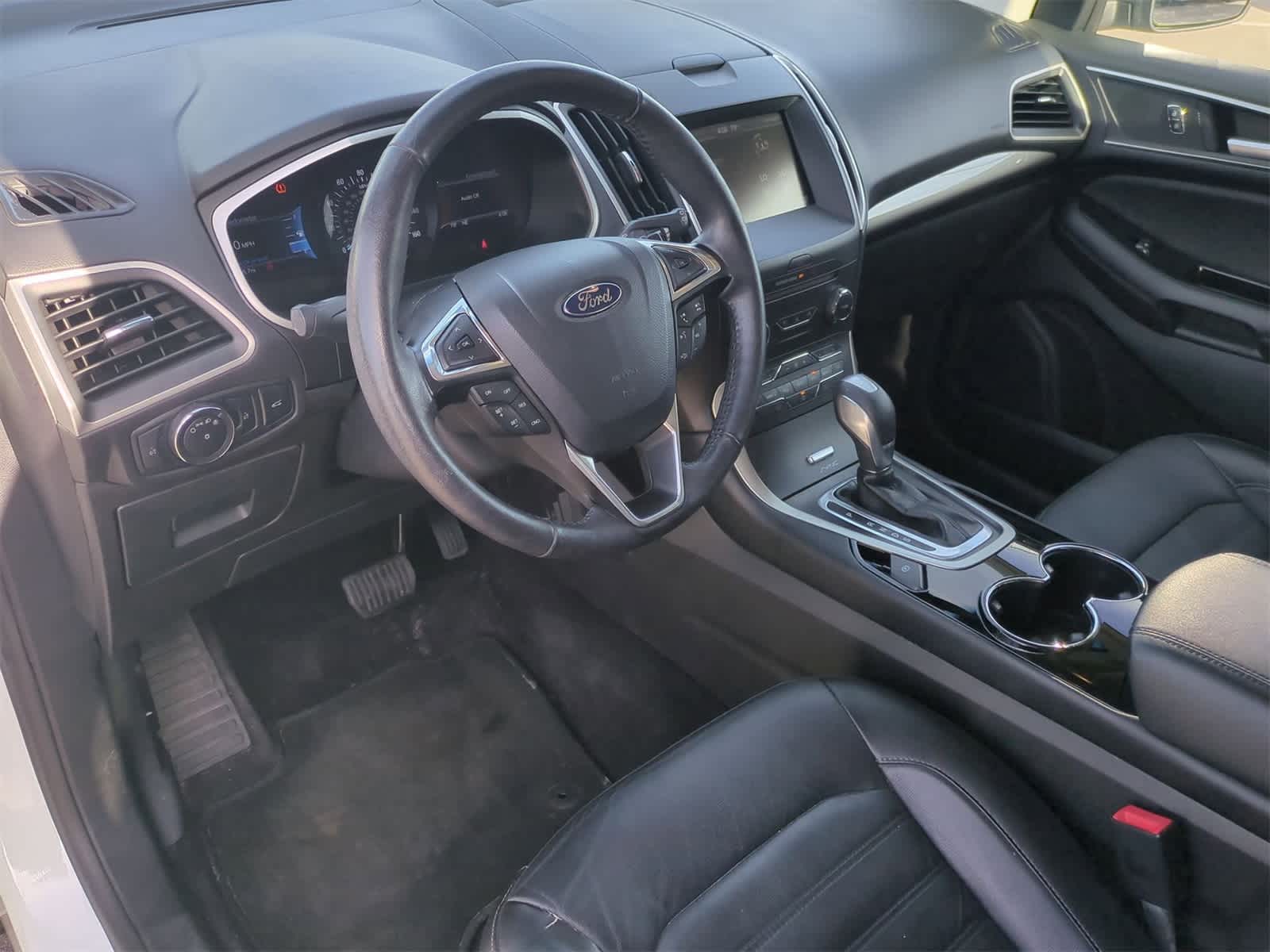 Thumbnail: 2015 Ford Edge - 10