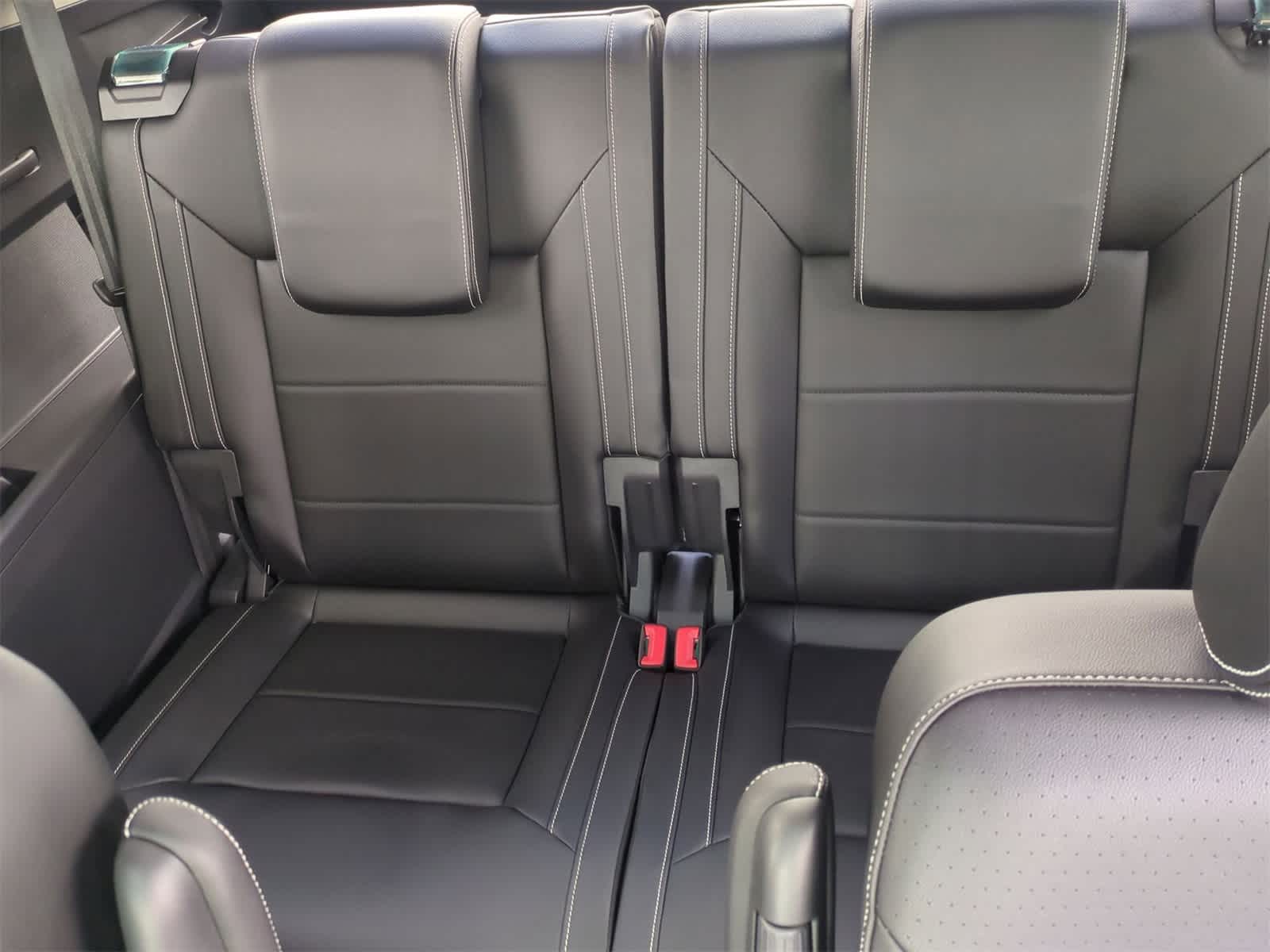 Thumbnail: 2021 Volkswagen Atlas - 23