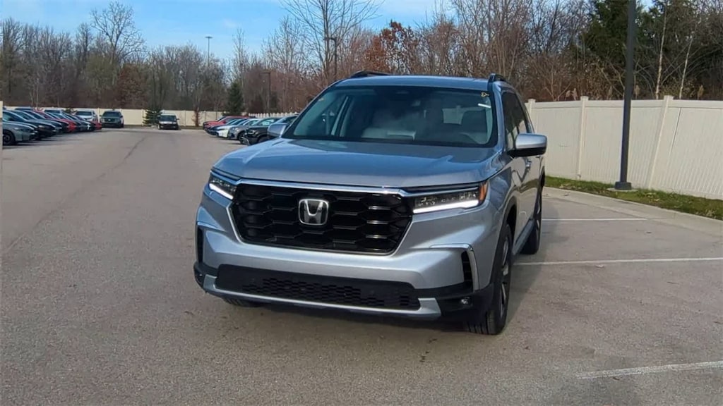 New 2025 Honda Pilot Touring SUV