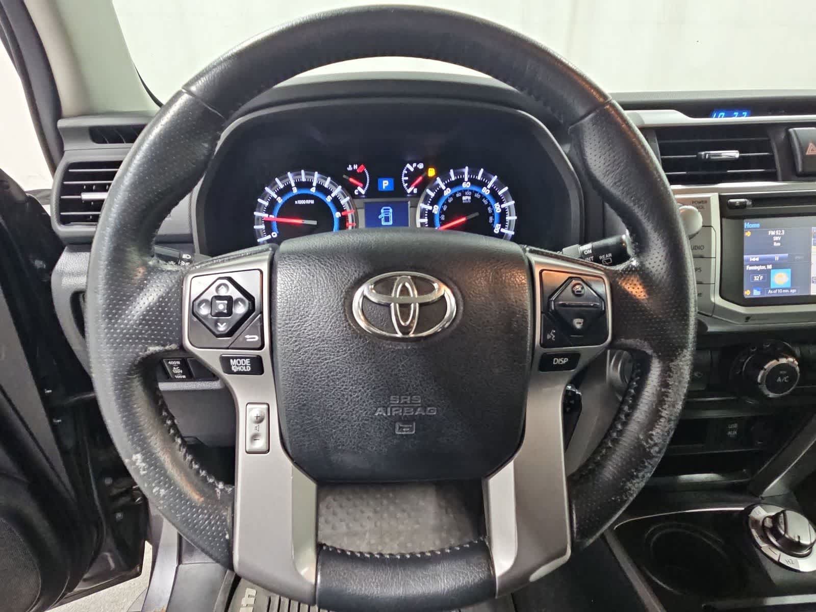 Thumbnail: 2017 Toyota 4Runner - 23