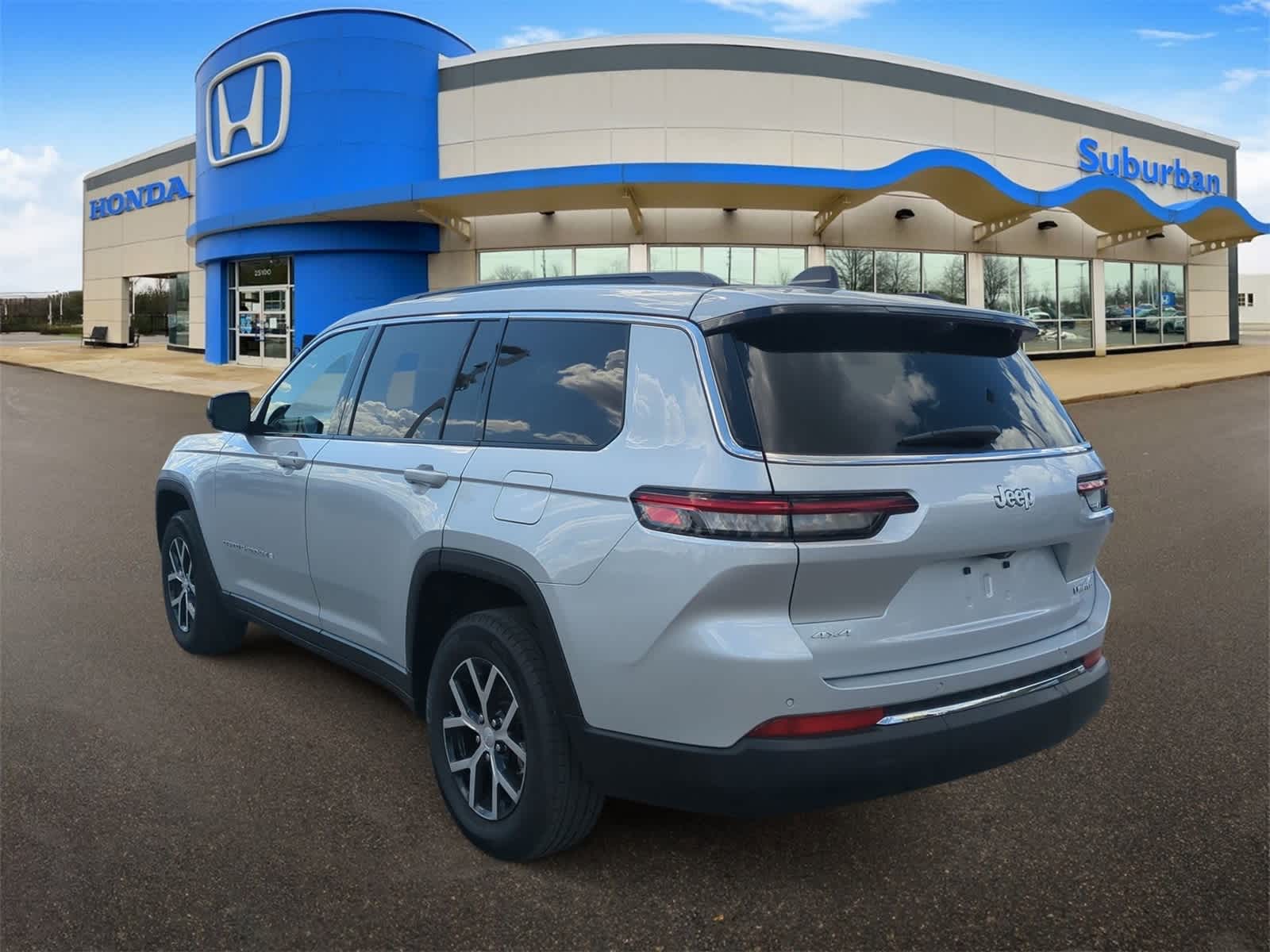 Thumbnail: 2024 Jeep Grand Cherokee L - 6