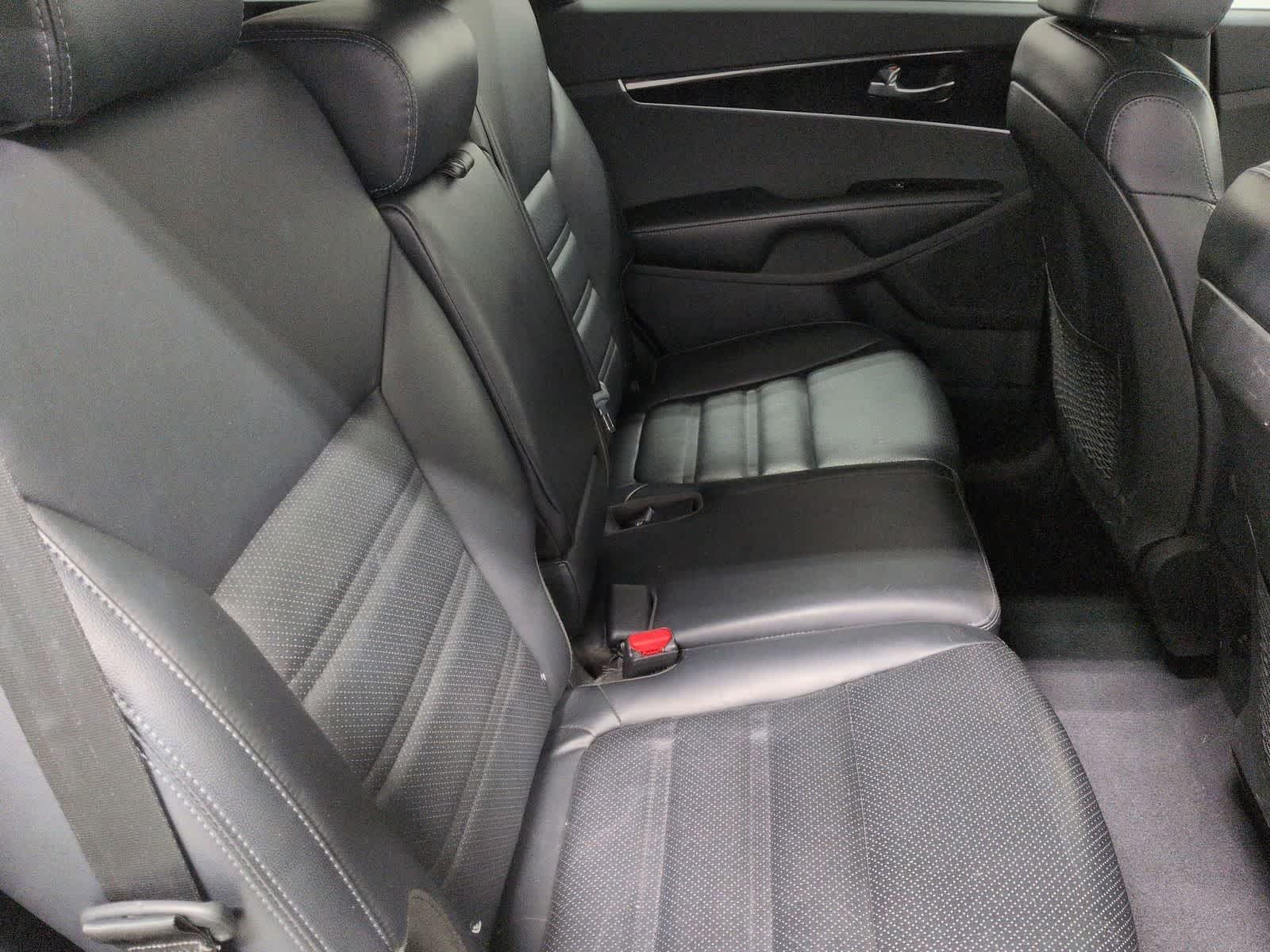 Thumbnail: 2019 Kia Sorento - 21