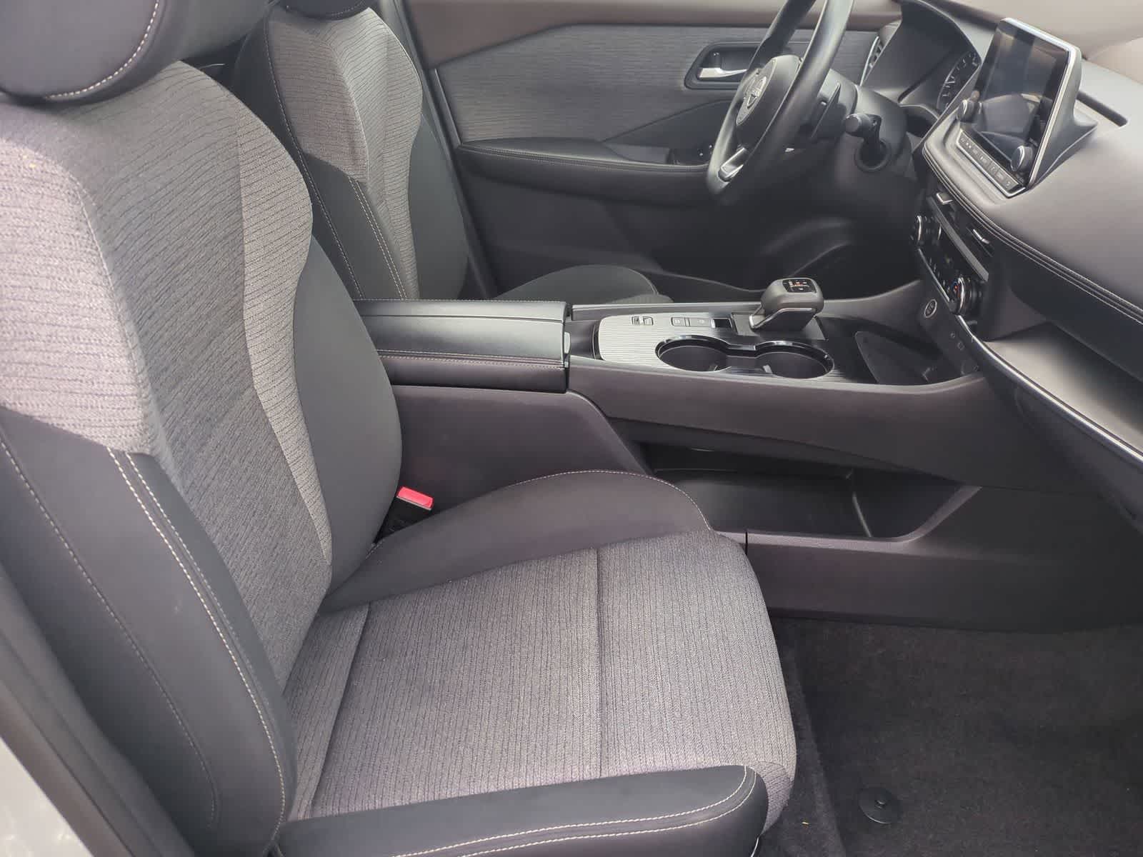 Thumbnail: 2023 Nissan Rogue - 21