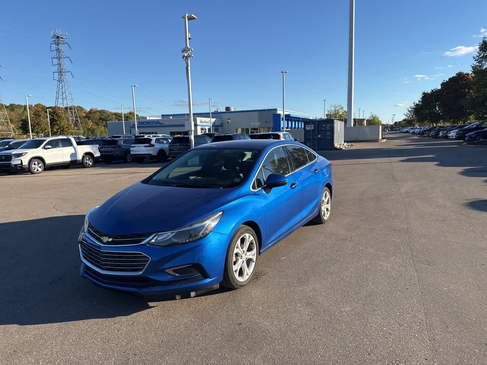 2017 Chevrolet Cruze Premier photo 3