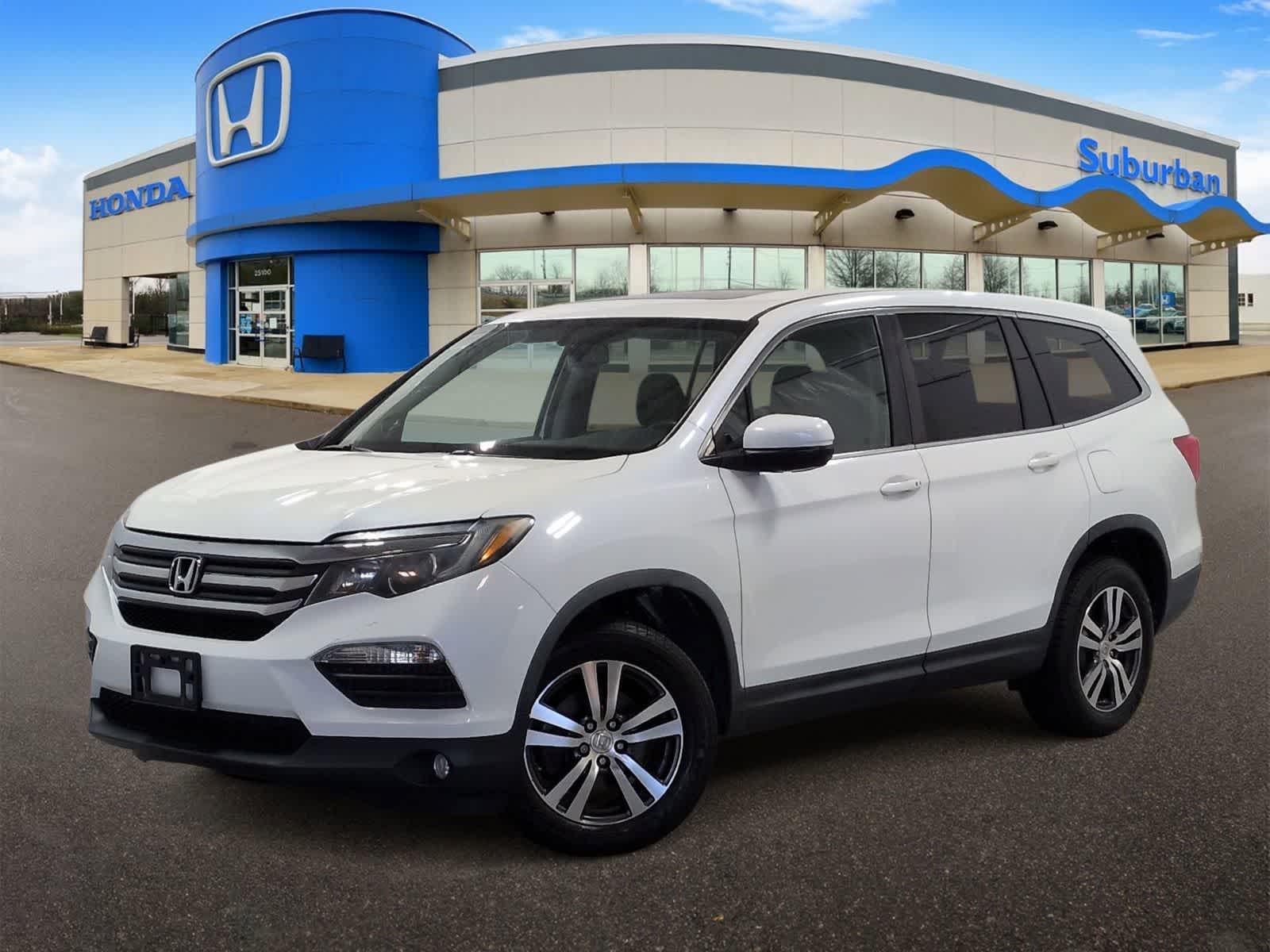 Thumbnail: 2017 Honda Pilot - 1