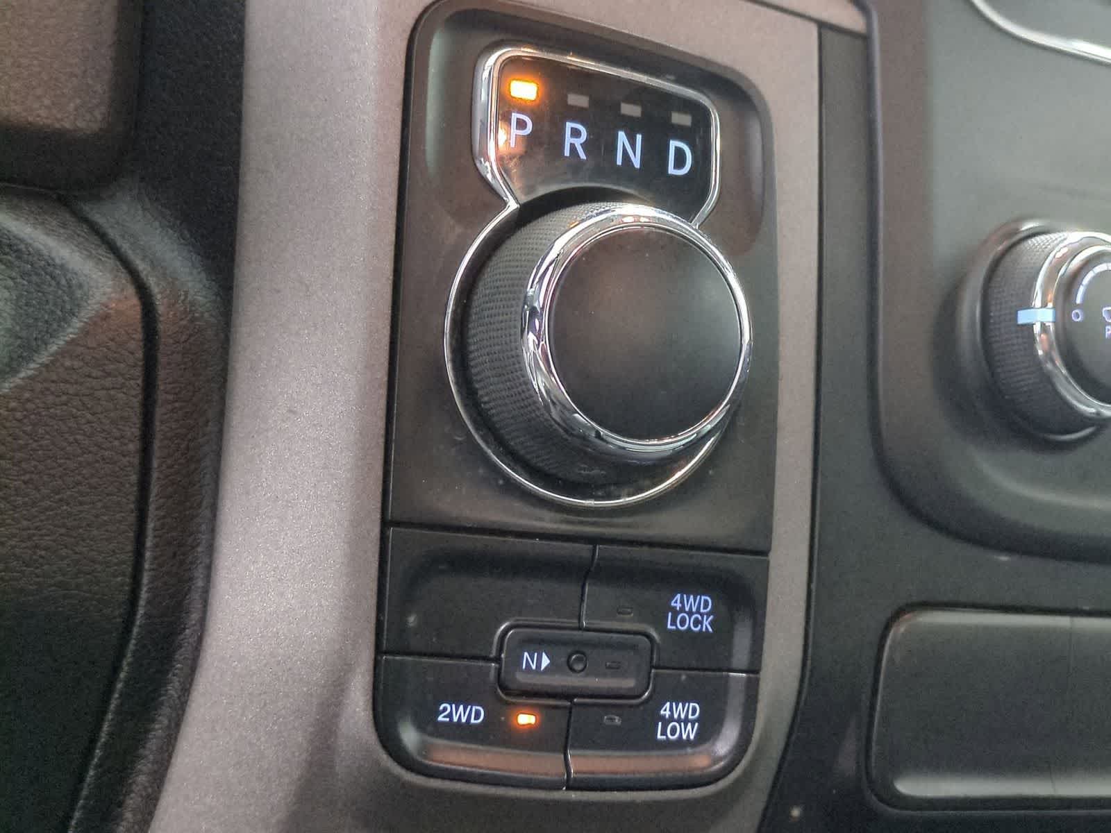 Thumbnail: 2019 RAM 1500 Classic - 30