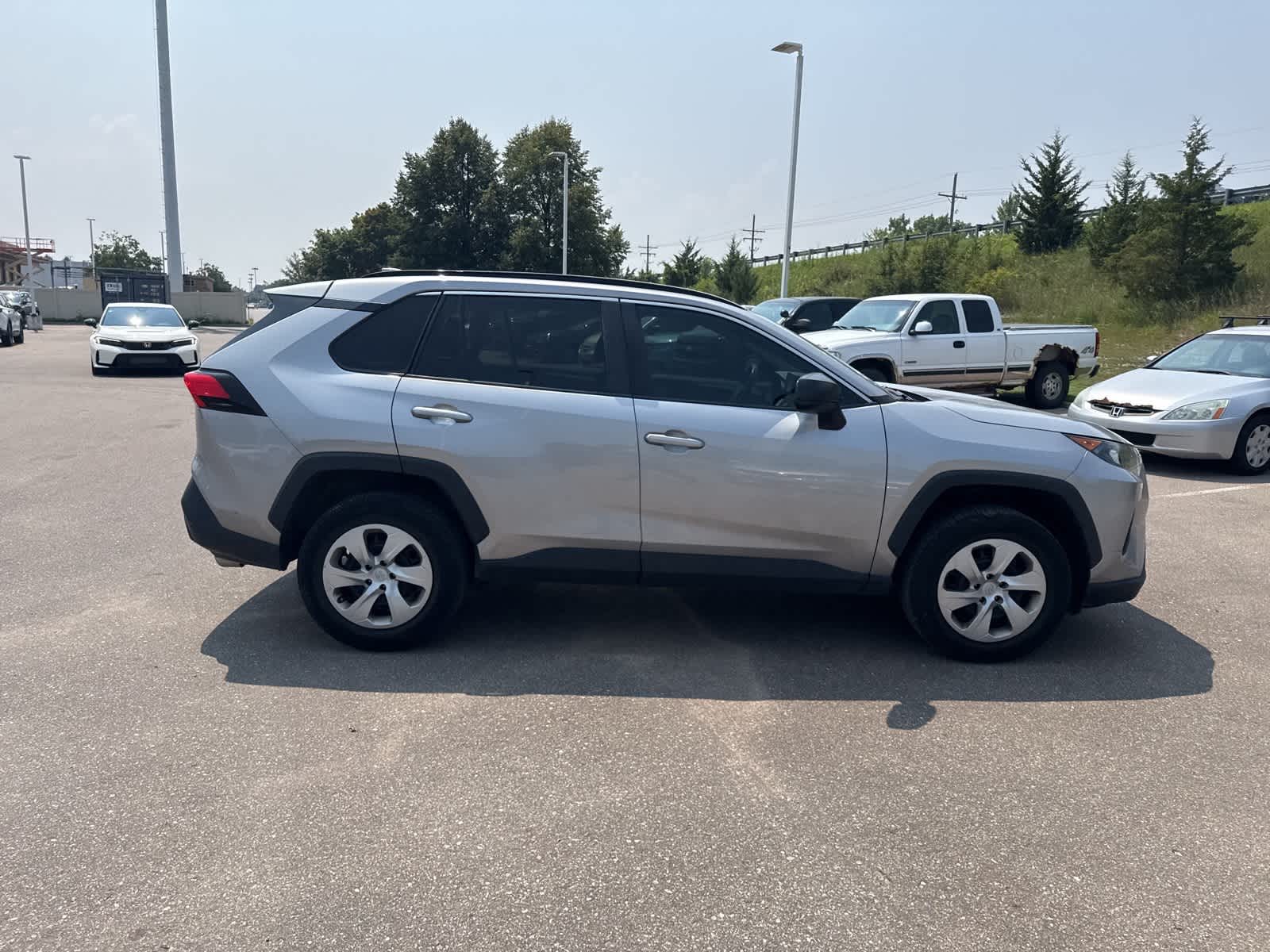 Thumbnail: 2019 Toyota RAV4 - 11