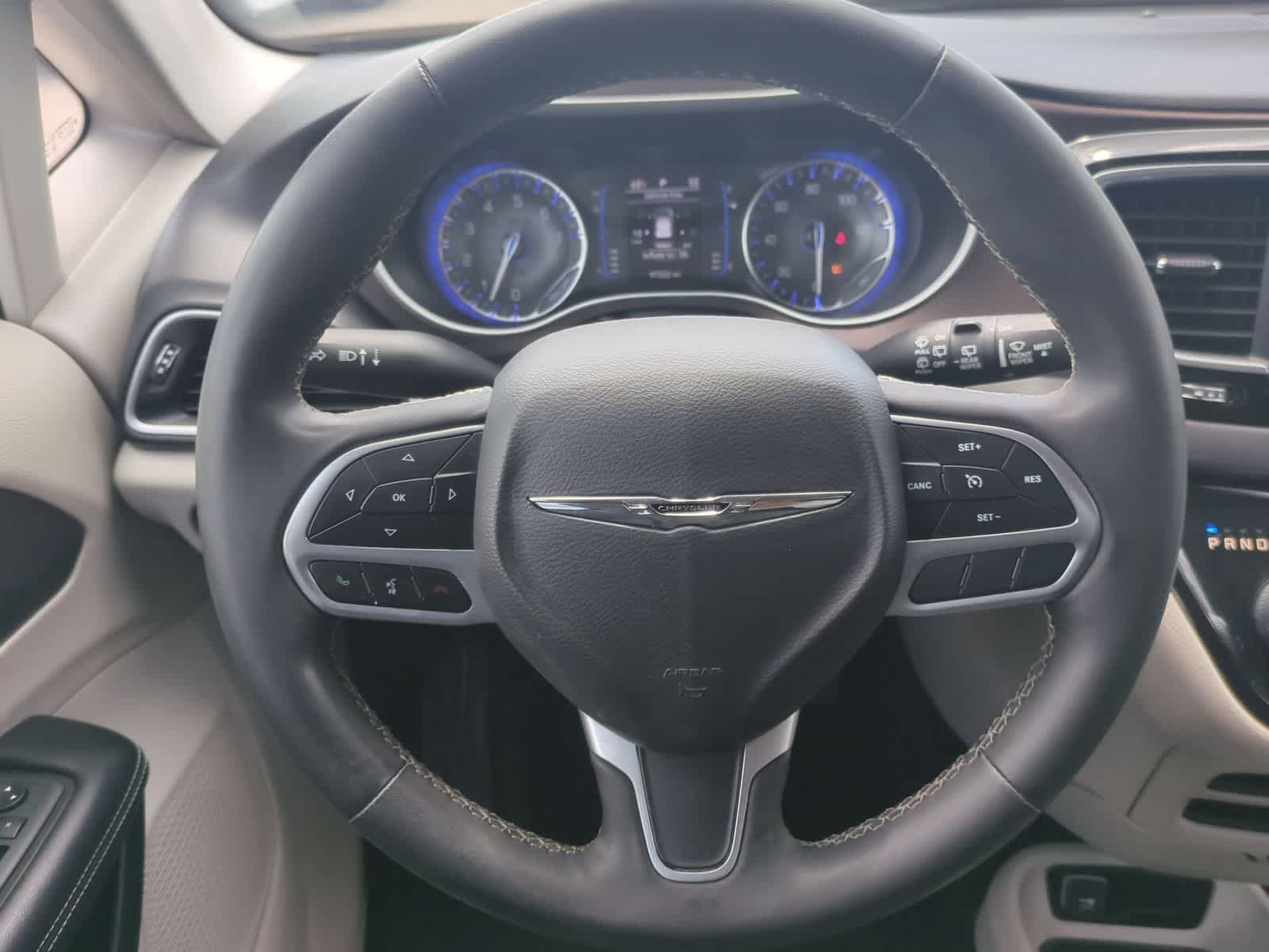 2022 Chrysler Voyager LX - Photo 21