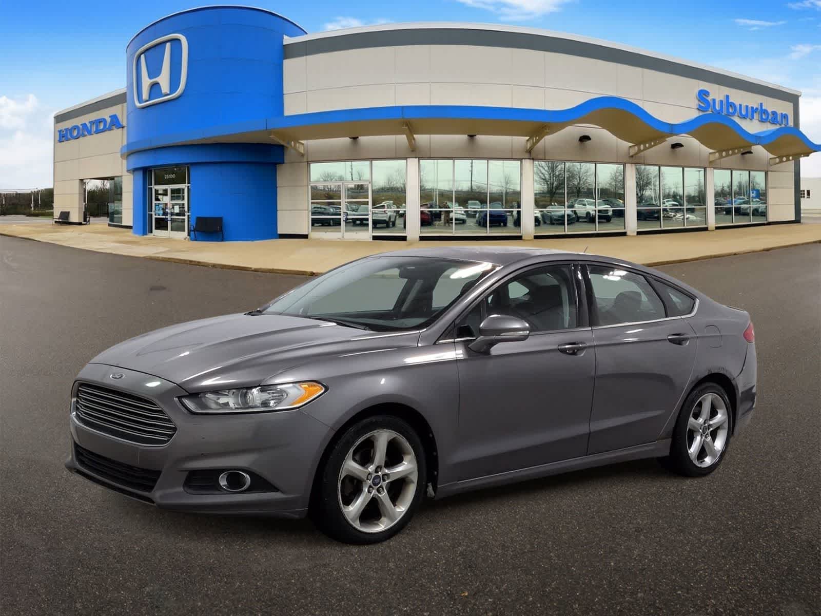 Thumbnail: 2013 Ford Fusion - 4
