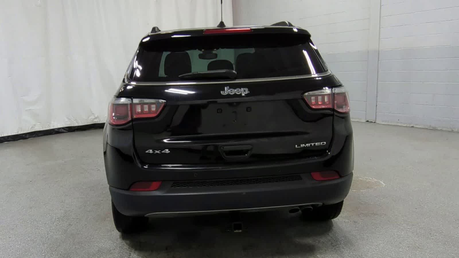 Thumbnail: 2017 Jeep Compass - 7