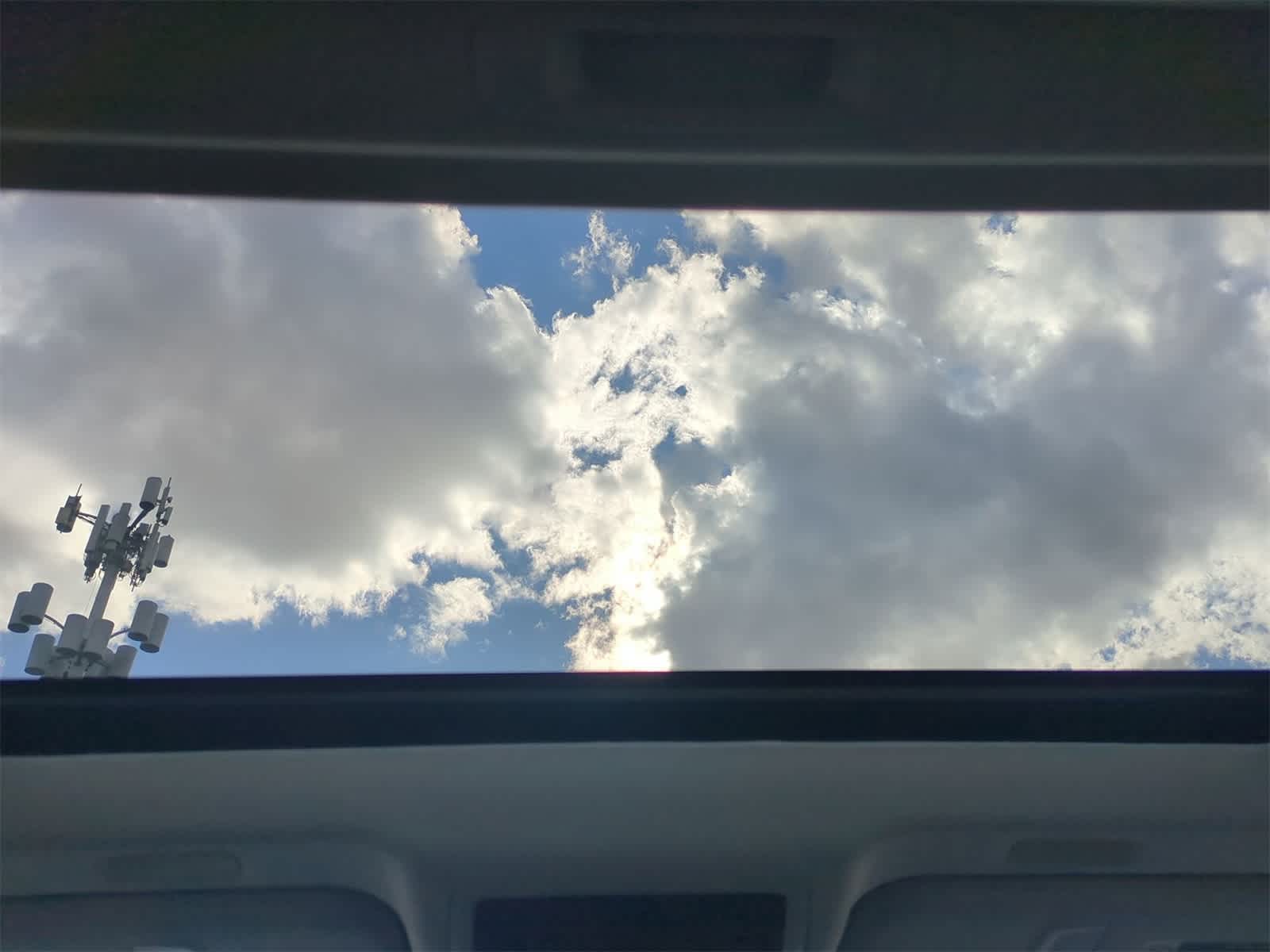 Thumbnail: 2020 Lexus ES - 23