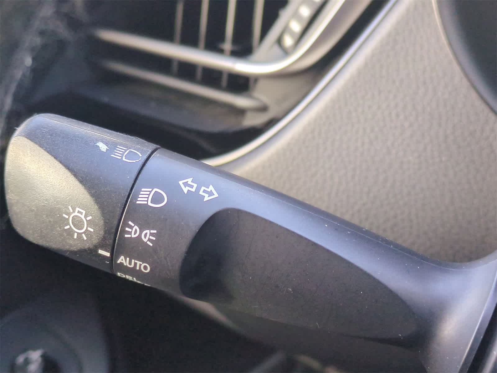 Thumbnail: 2019 Toyota C-HR - 26