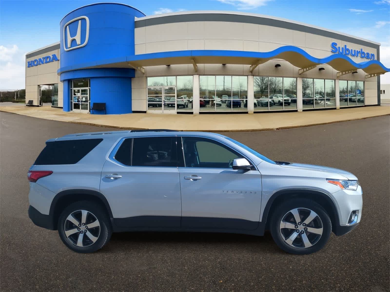Thumbnail: 2018 Chevrolet Traverse - 9