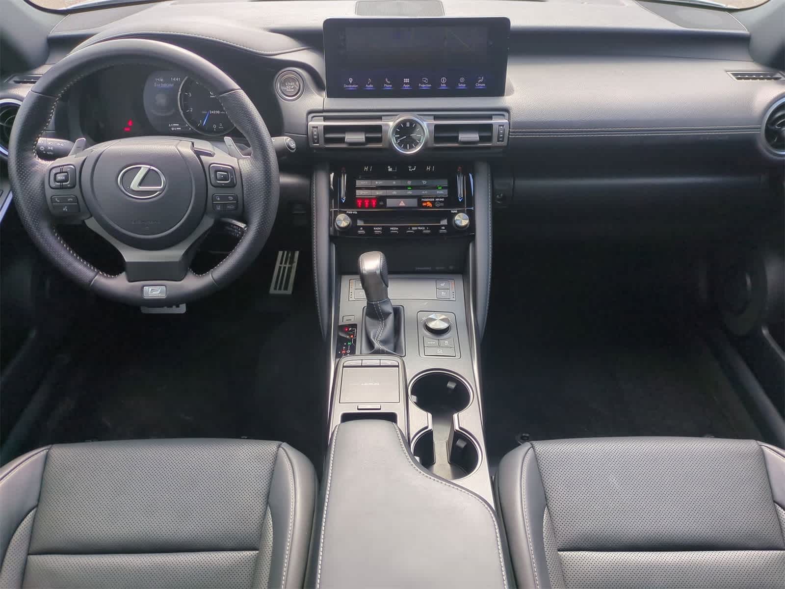 Thumbnail: 2022 Lexus IS - 15
