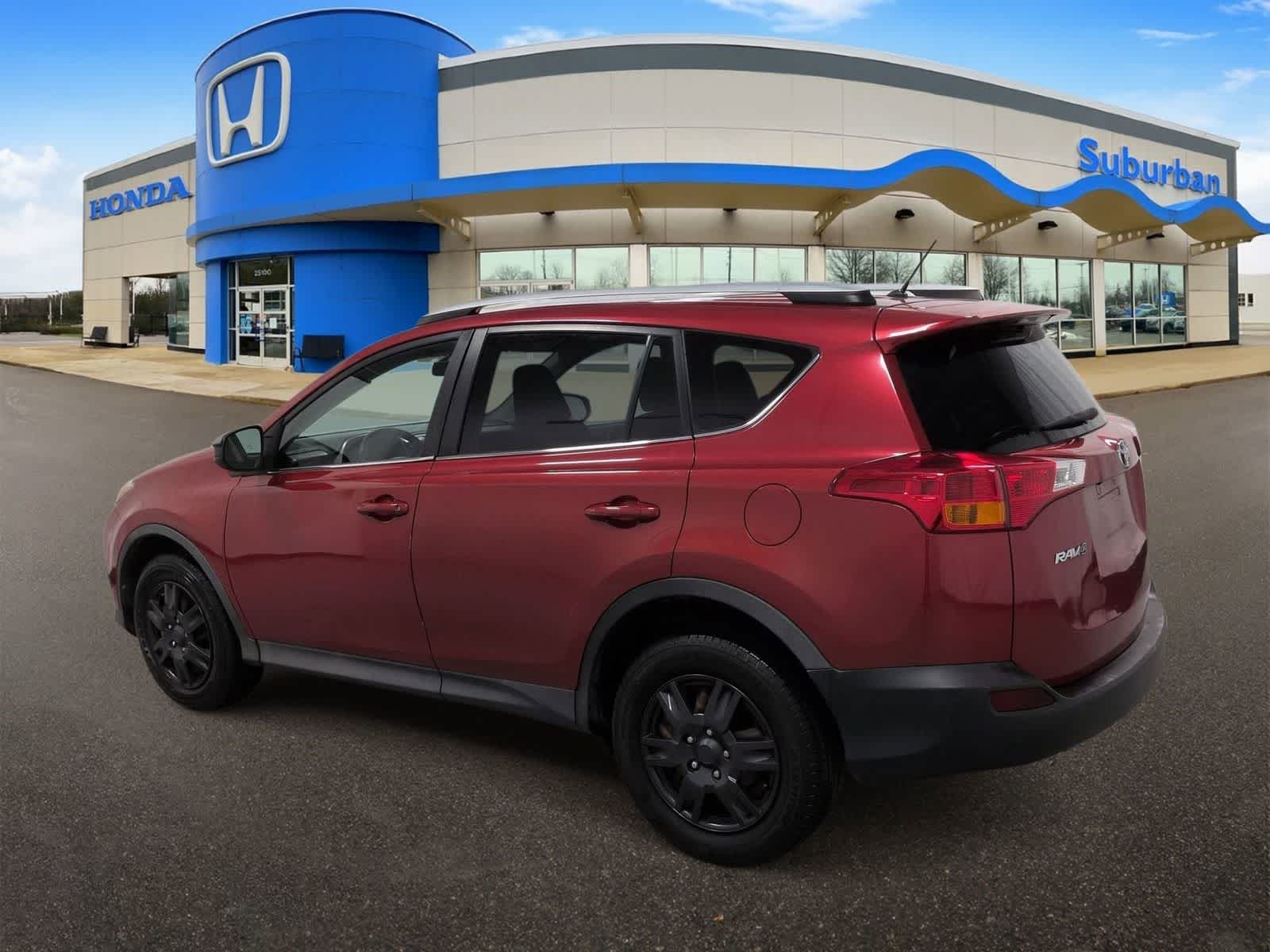 Thumbnail: 2015 Toyota RAV4 - 6