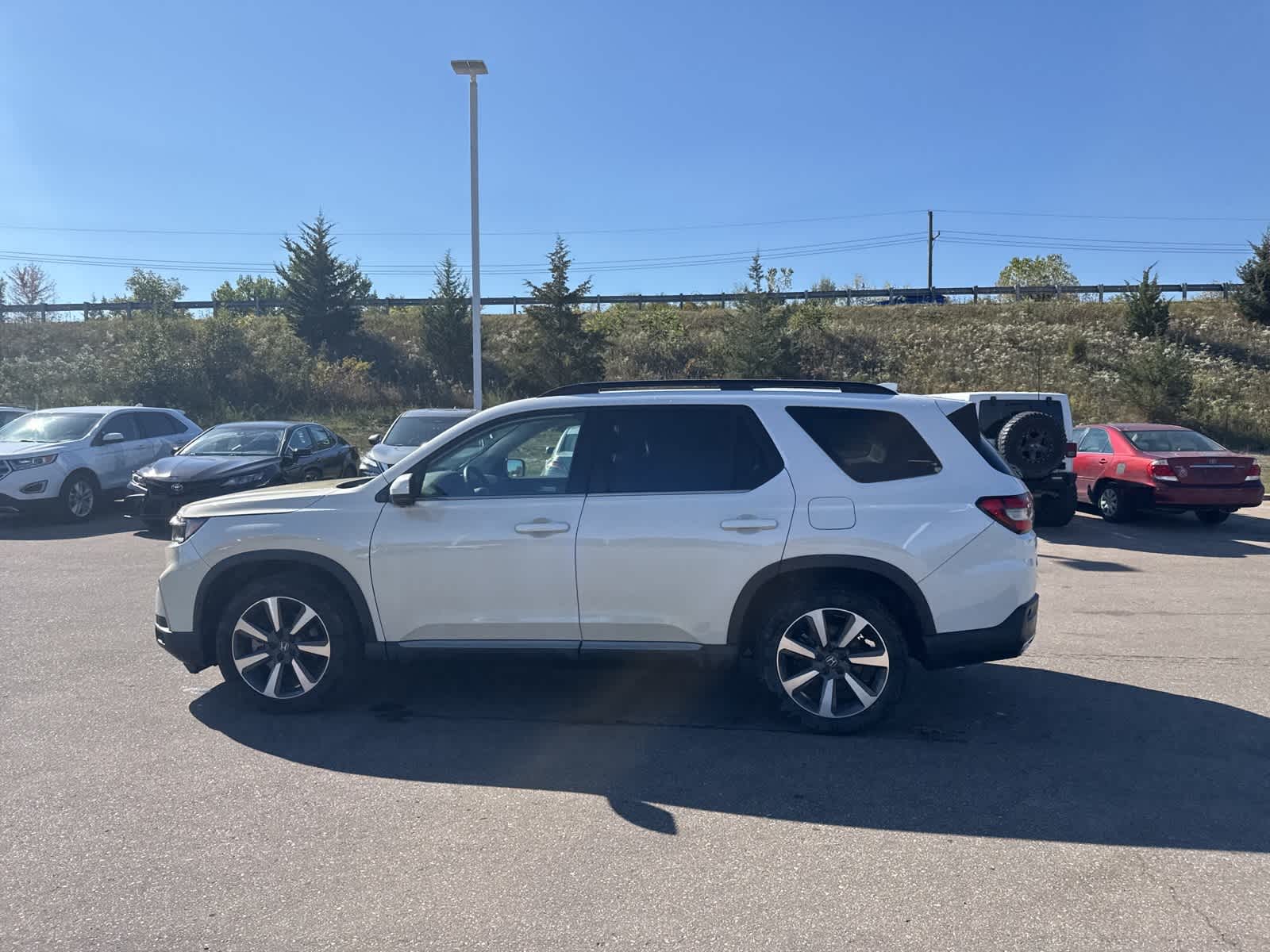 Thumbnail: 2023 Honda Pilot - 24