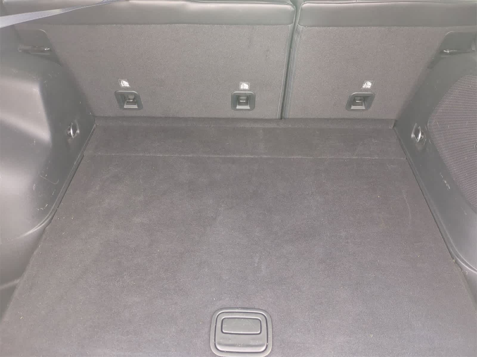 Thumbnail: 2020 Jeep Cherokee - 32