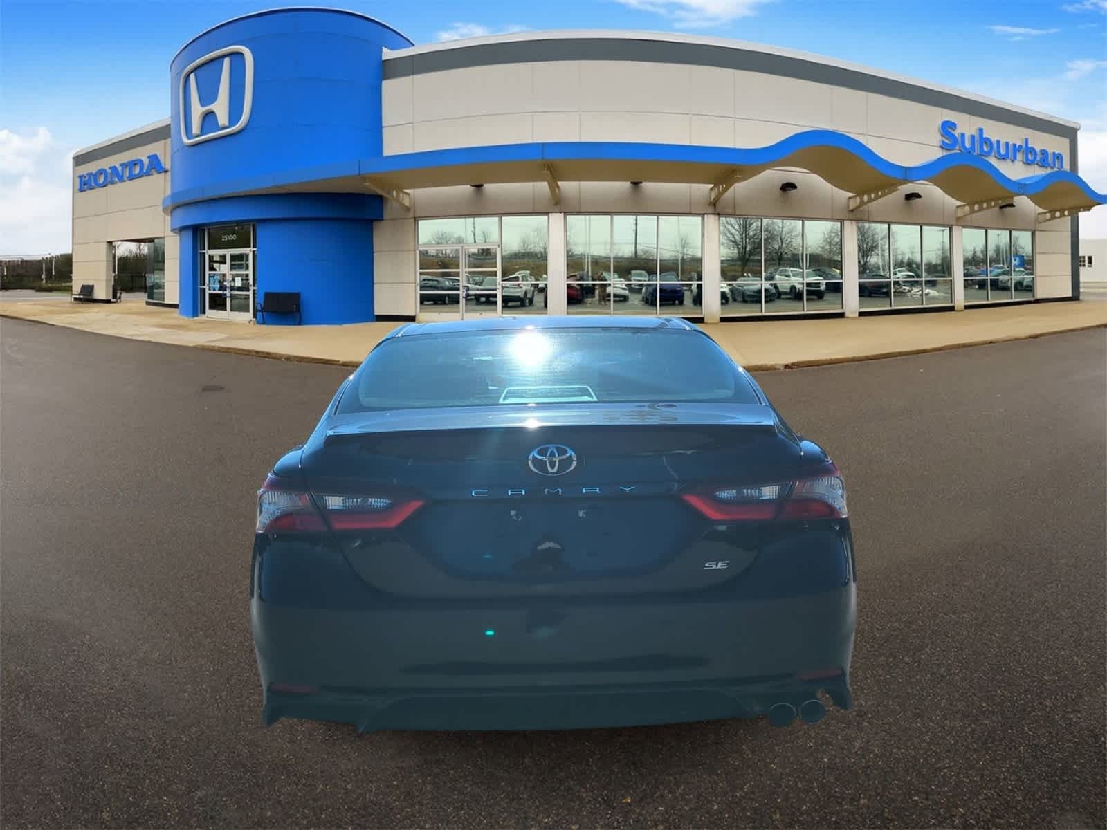 Thumbnail: 2021 Toyota Camry - 7