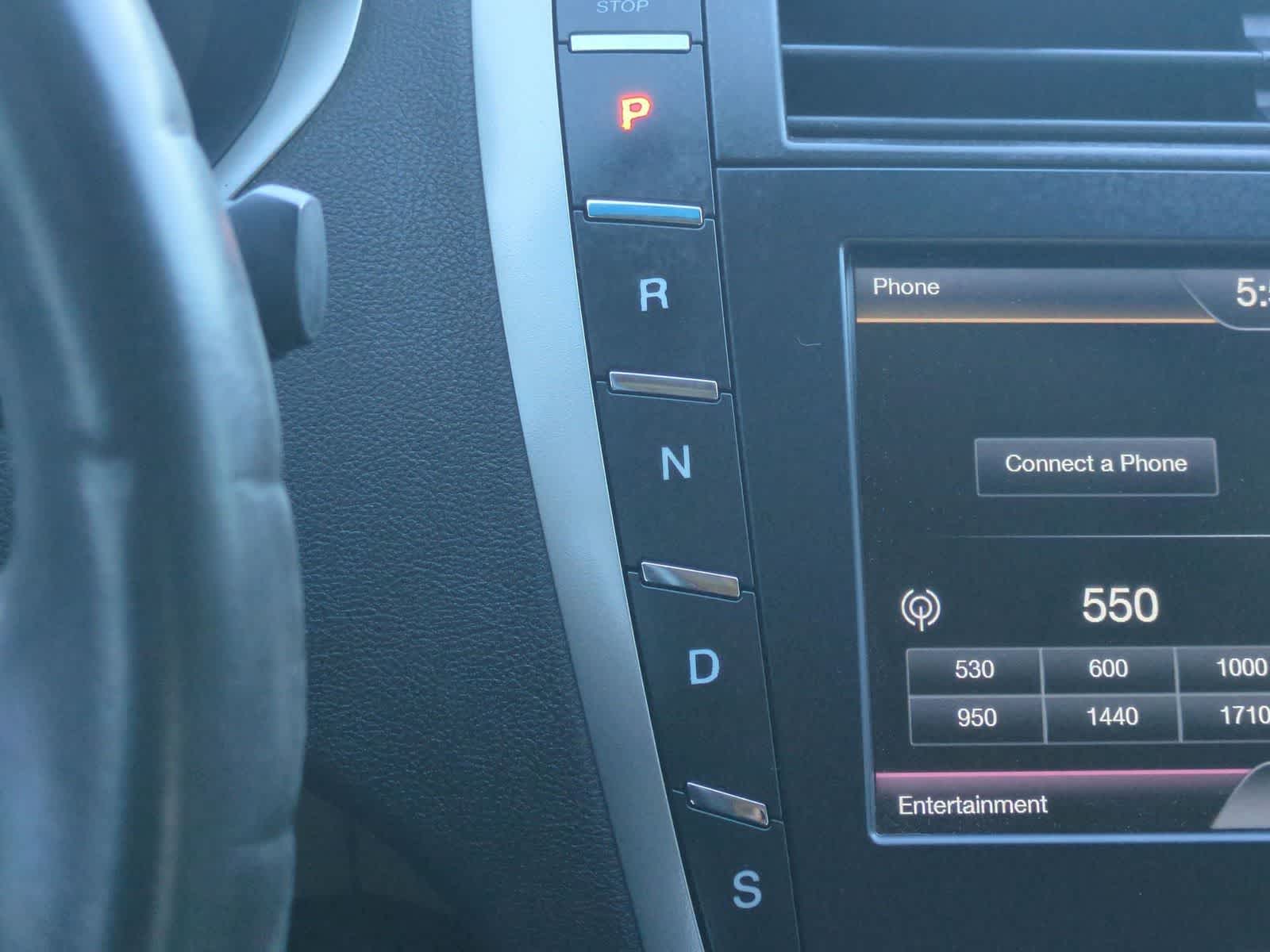 Thumbnail: 2015 Lincoln MKZ - 32