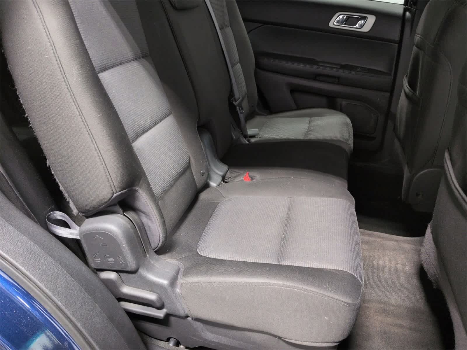 Thumbnail: 2012 Ford Explorer - 21