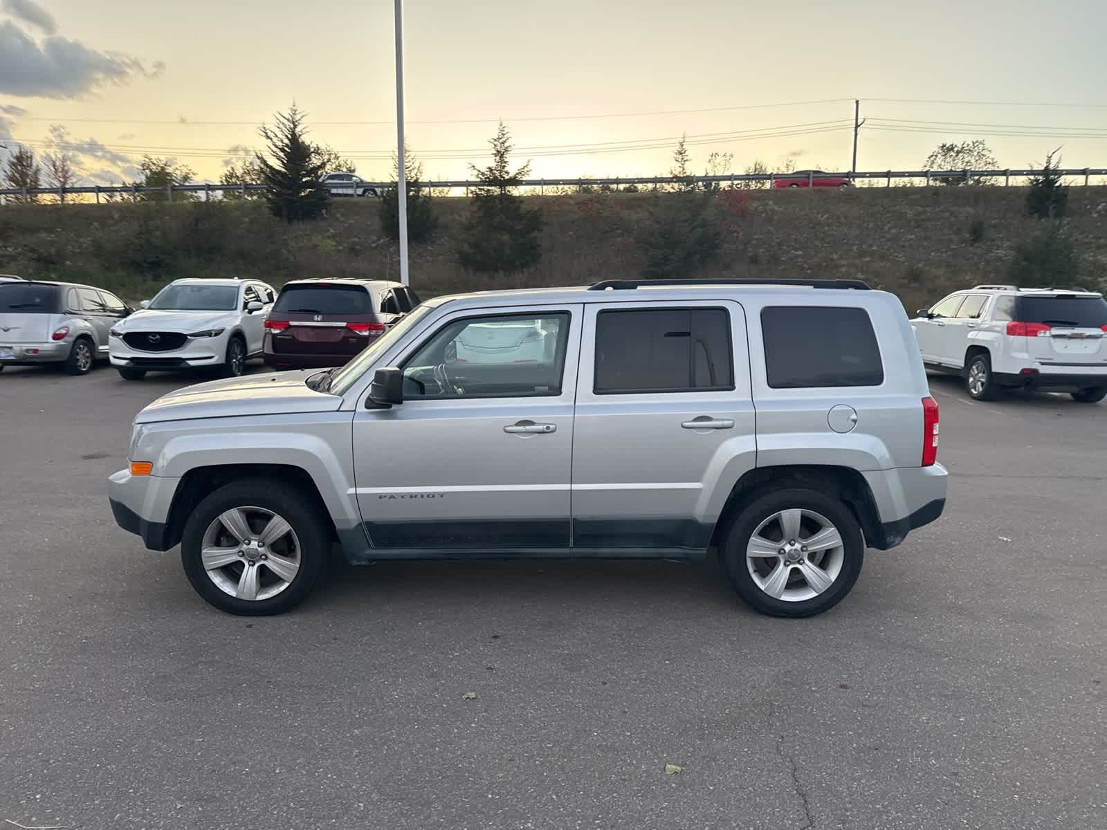 Thumbnail: 2011 Jeep Patriot - 28