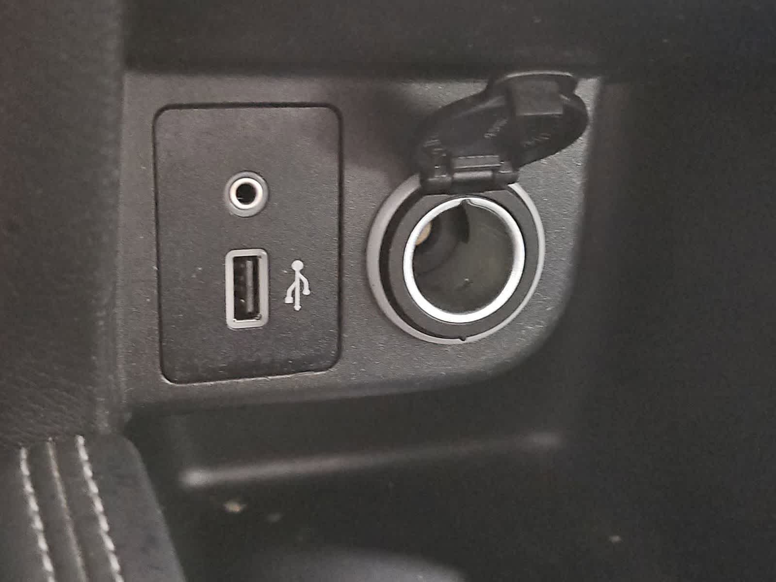 Thumbnail: 2019 Nissan Kicks - 27