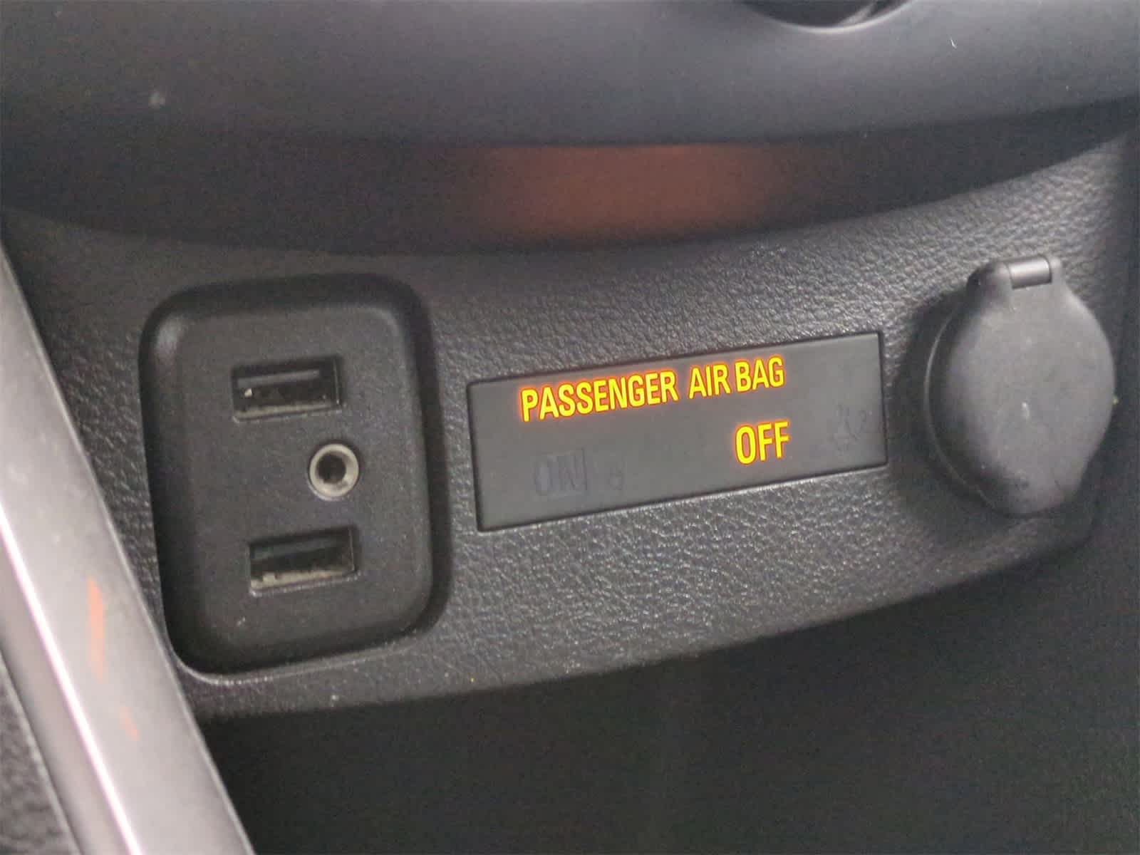 Thumbnail: 2018 Chevrolet Trax - 32