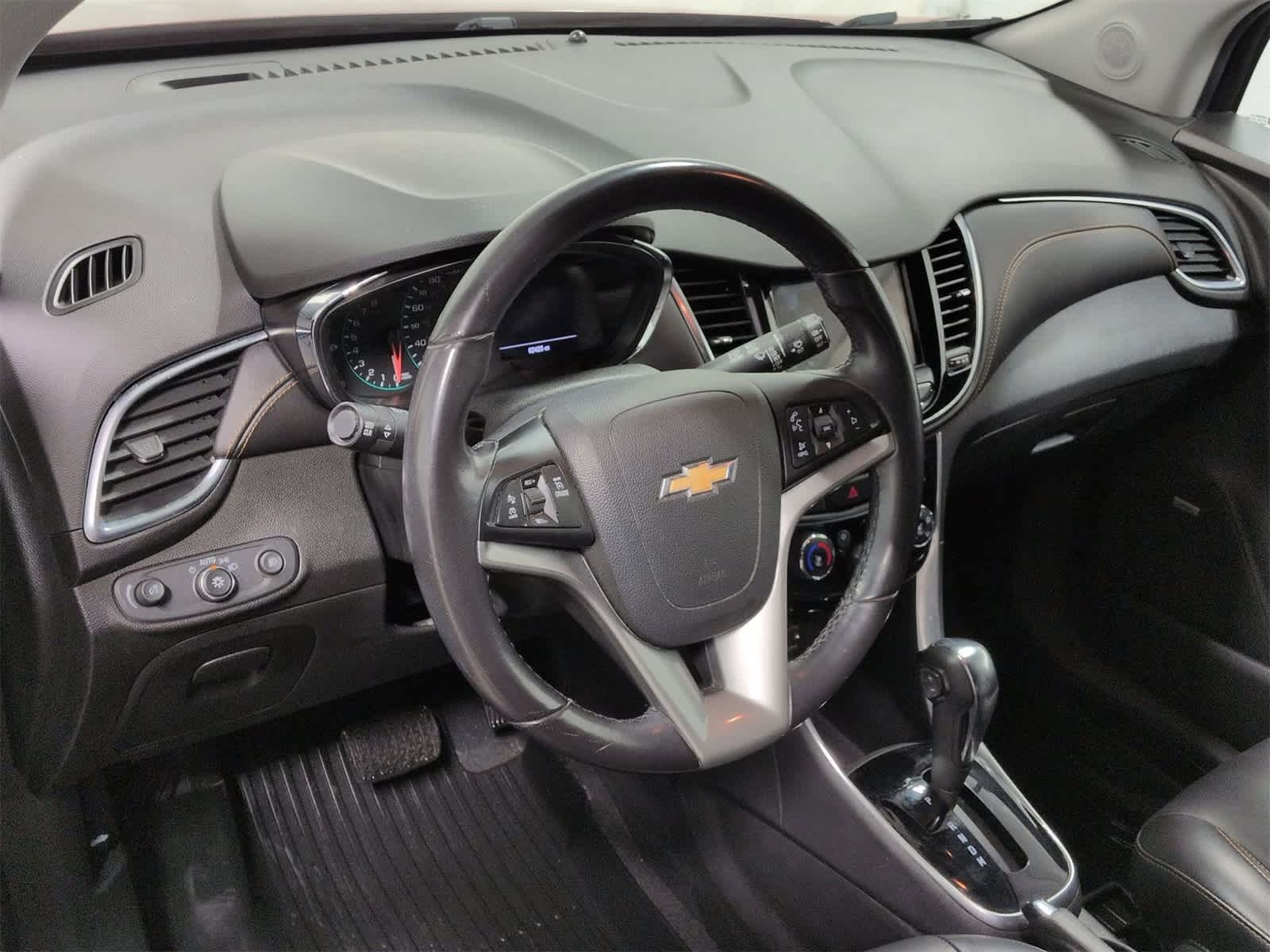 Thumbnail: 2019 Chevrolet Trax - 10