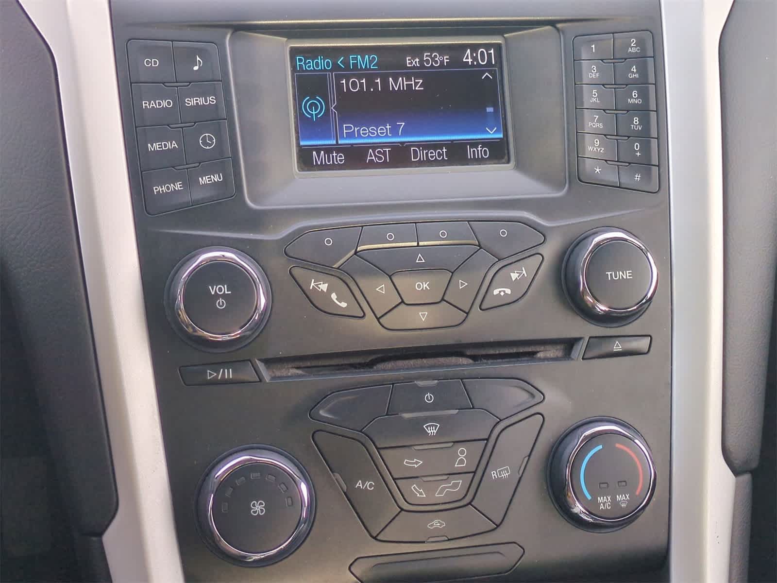 Thumbnail: 2014 Ford Fusion - 27