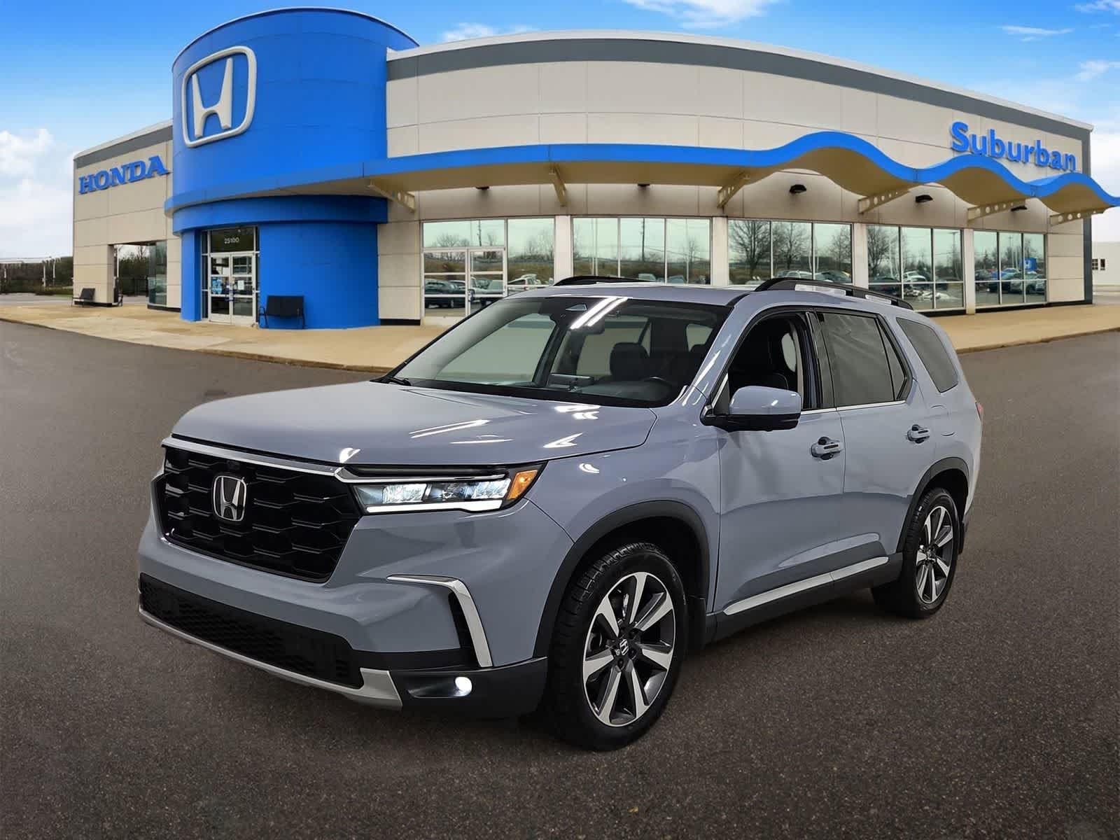 Thumbnail: 2023 Honda Pilot - 4