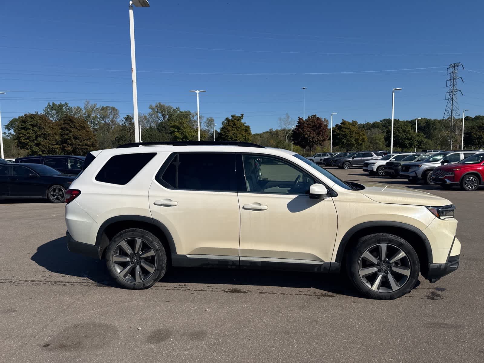 Thumbnail: 2023 Honda Pilot - 11