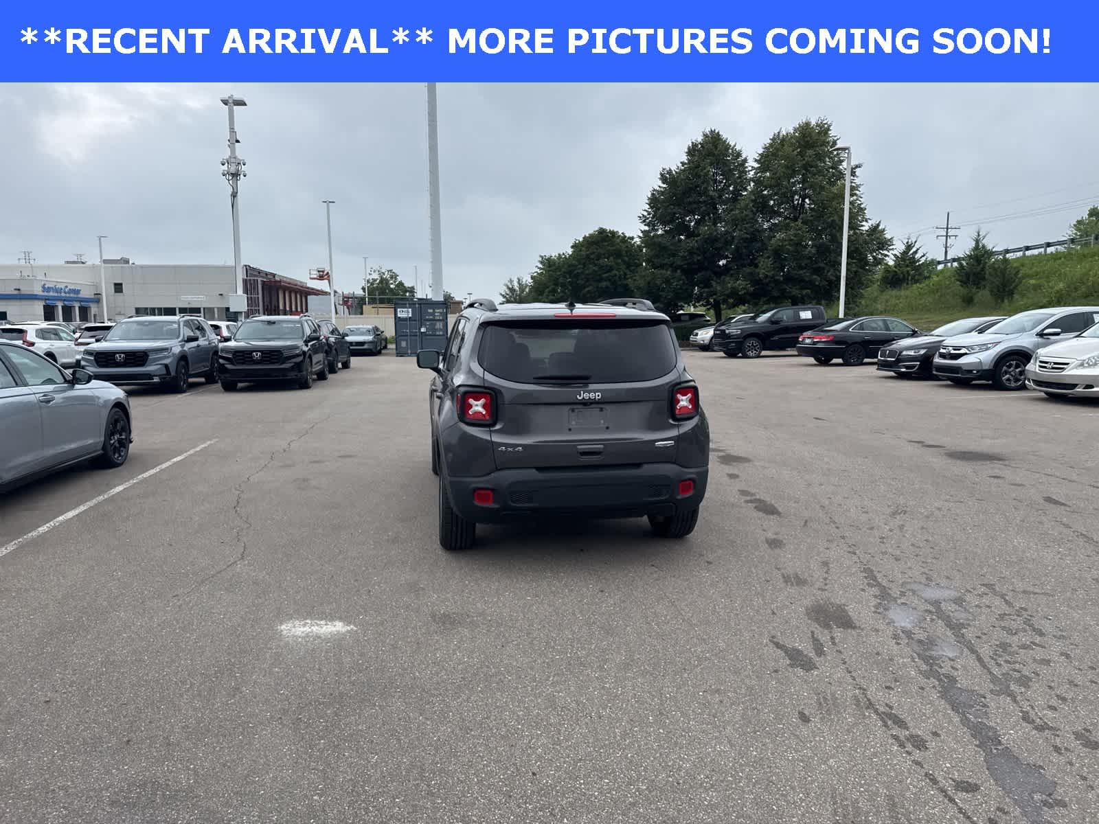Thumbnail: 2019 Jeep Renegade - 20