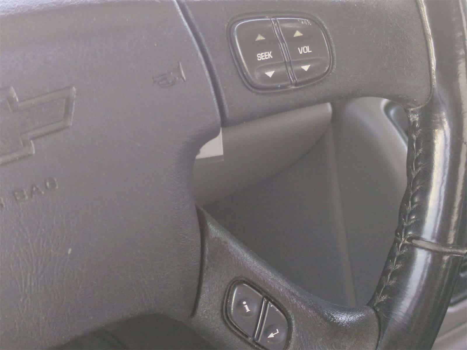Thumbnail: 2006 Chevrolet Avalanche 1500 - 26