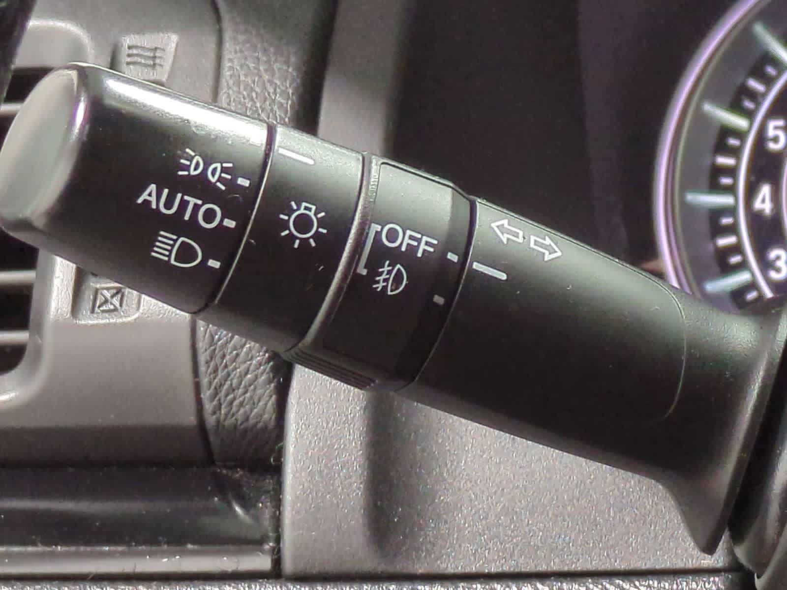 Thumbnail: 2018 Honda Pilot - 36