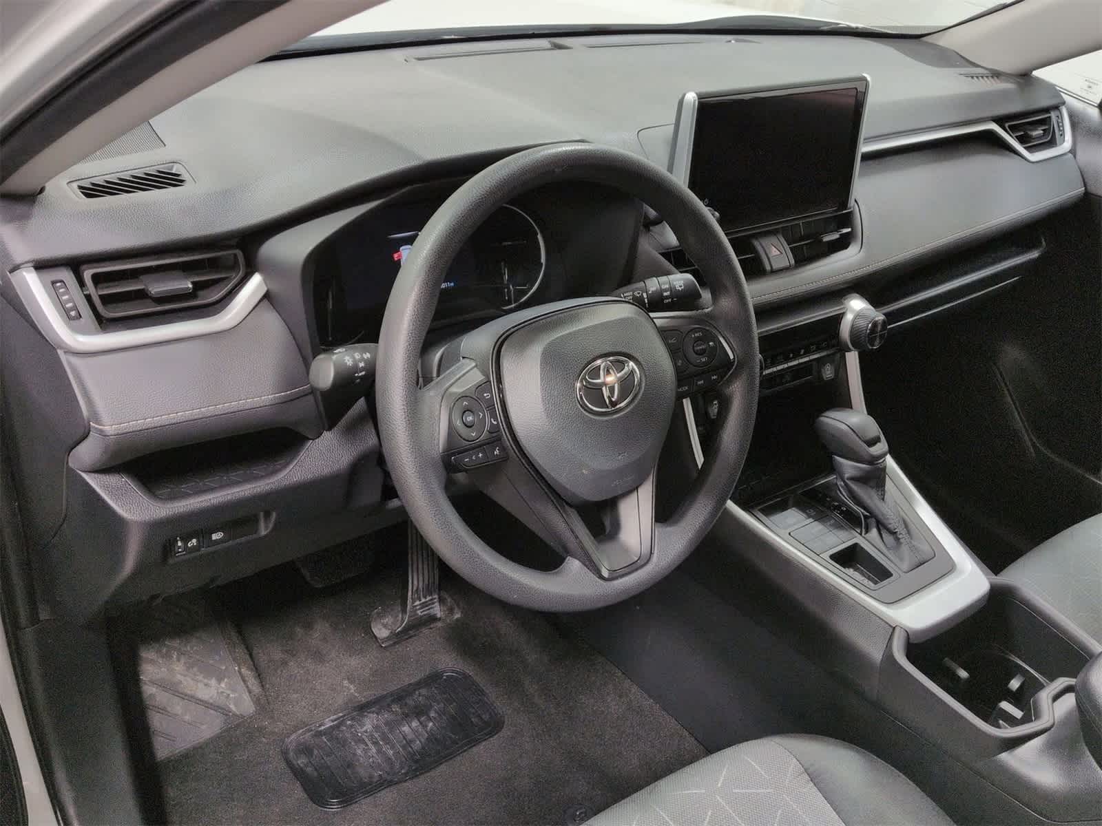 Thumbnail: 2024 Toyota RAV4 - 10