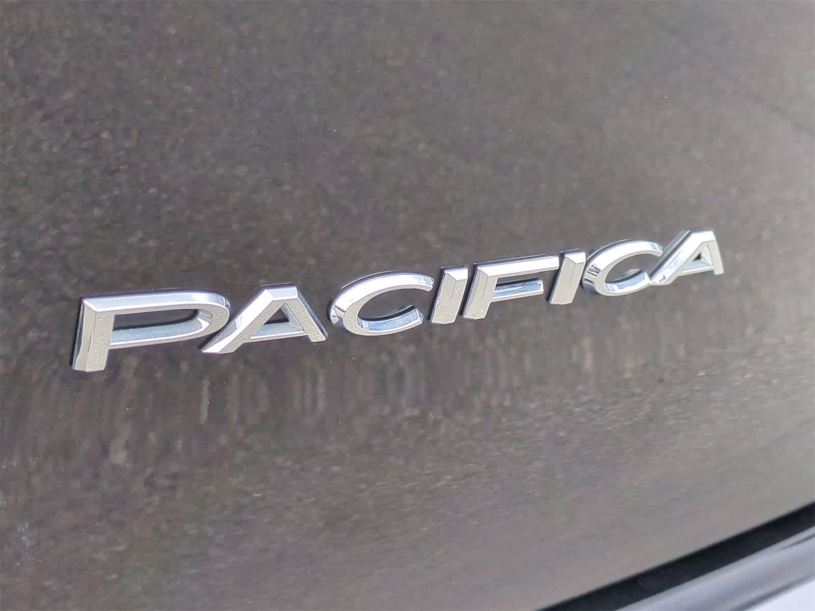 Thumbnail: 2024 Chrysler Pacifica - 13