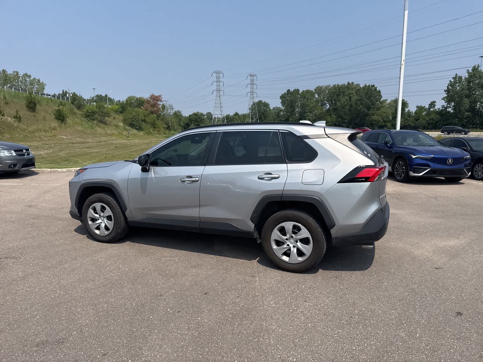 Thumbnail: 2019 Toyota RAV4 - 25