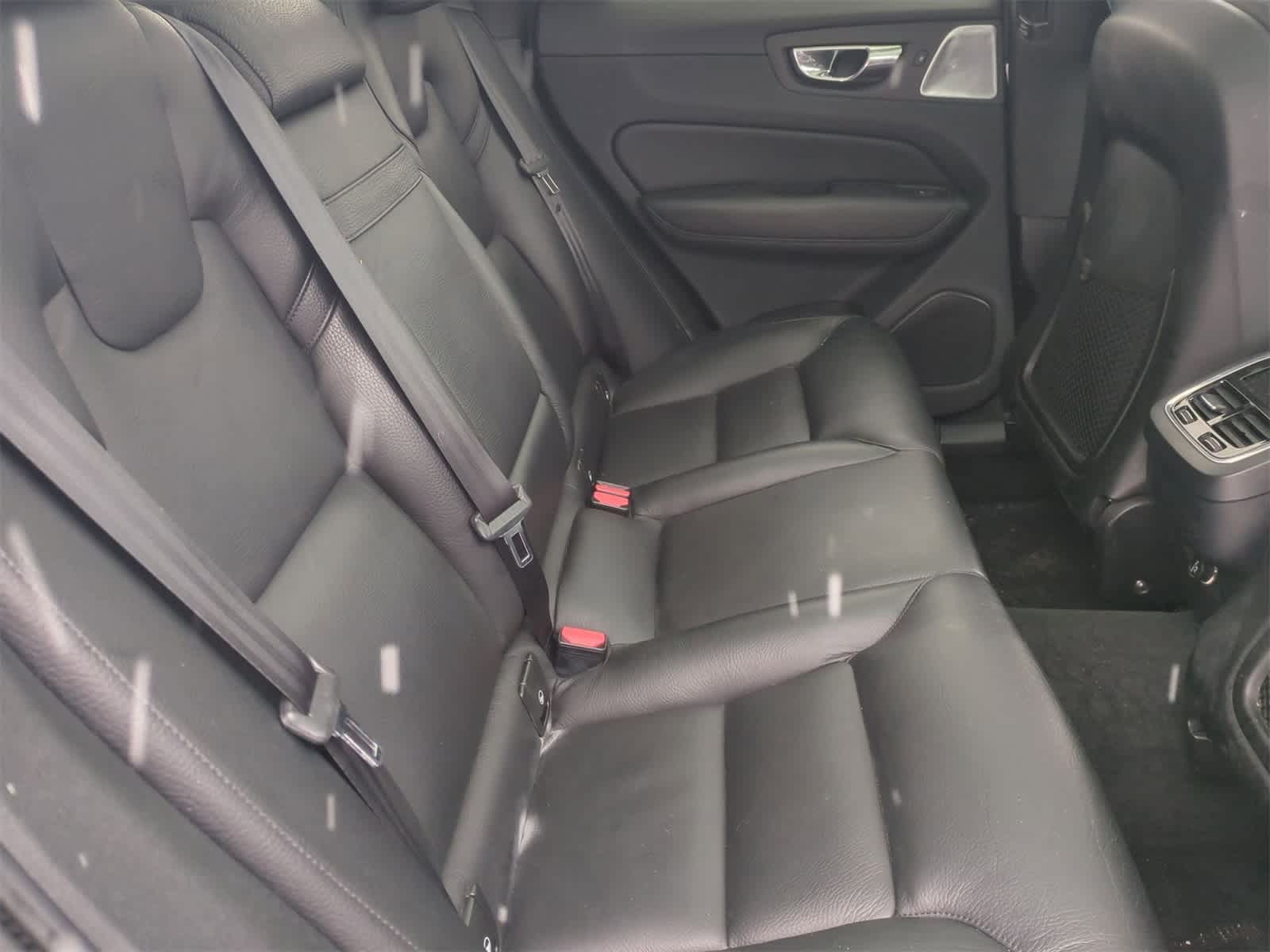 Thumbnail: 2018 Volvo XC60 - 22