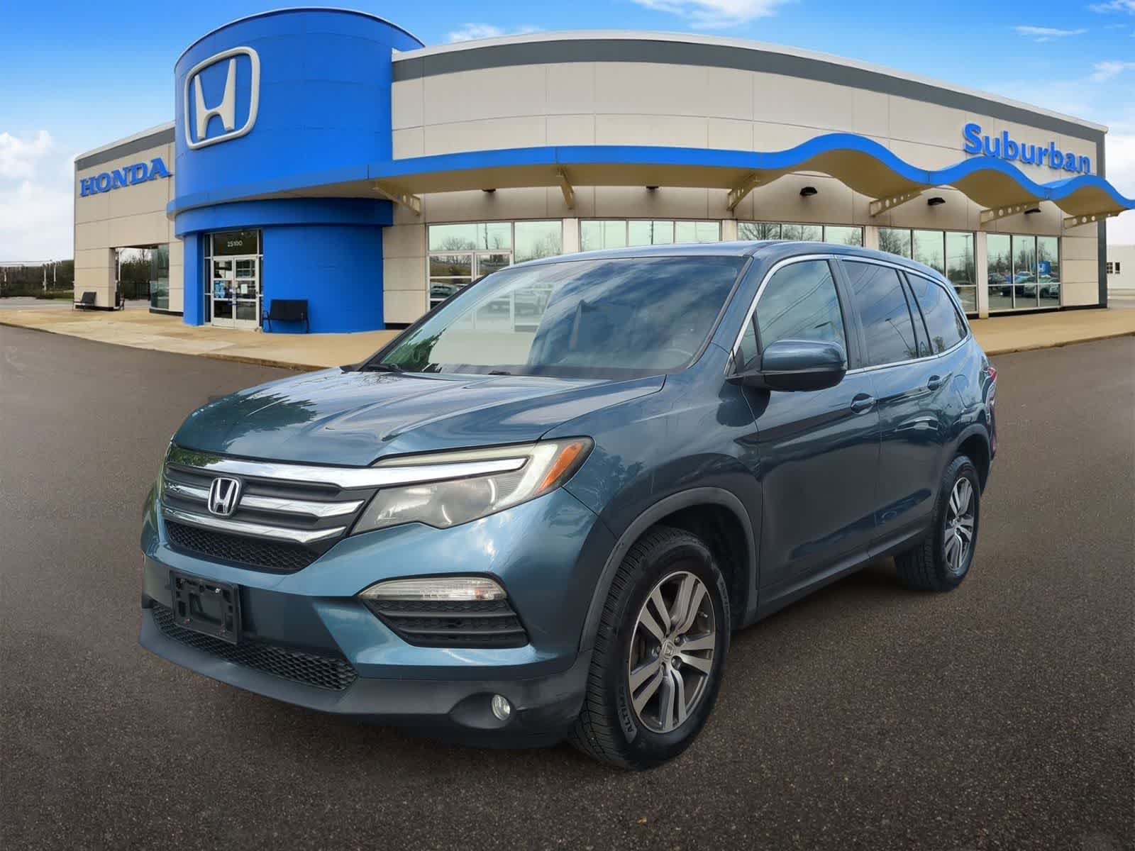 Thumbnail: 2016 Honda Pilot - 4