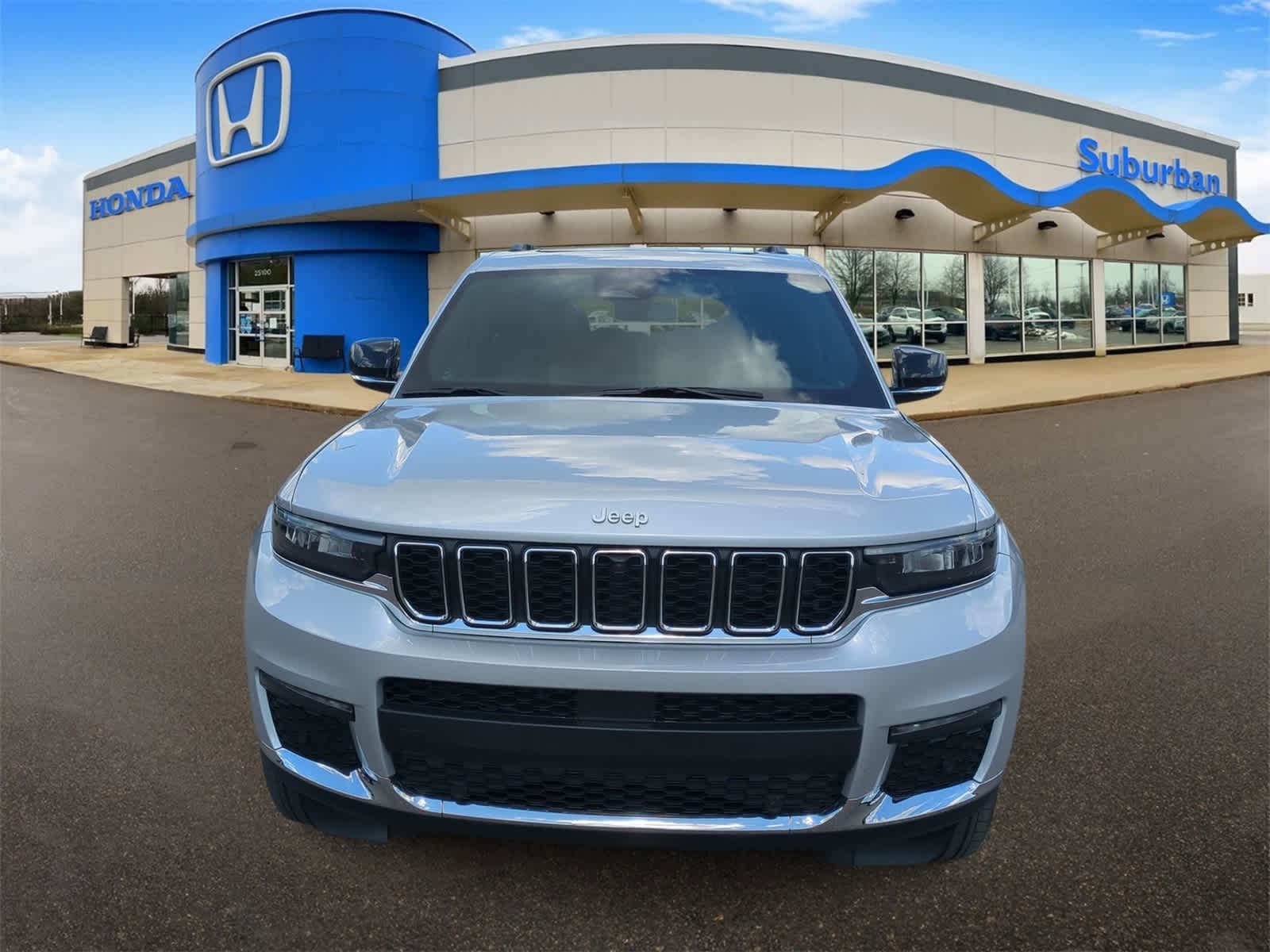 Thumbnail: 2024 Jeep Grand Cherokee L - 3
